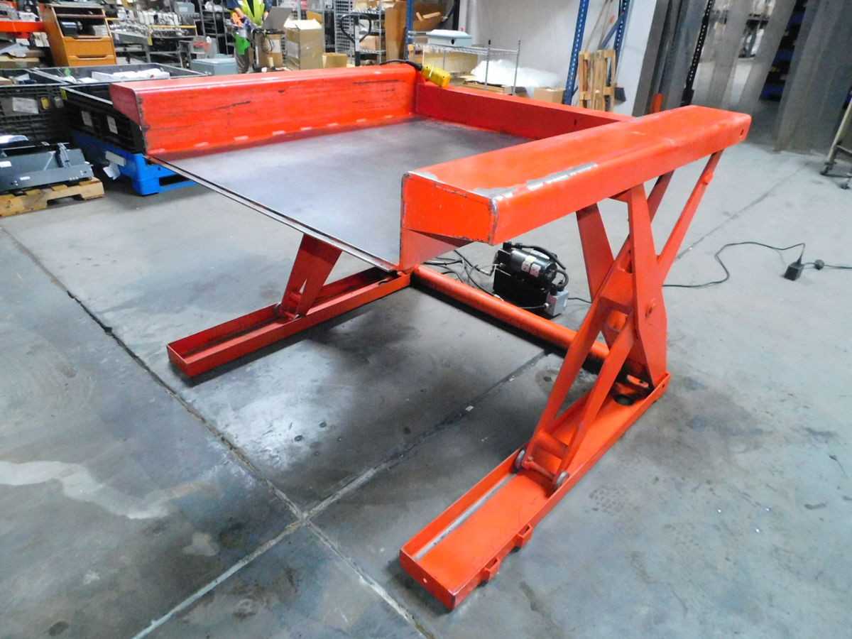 PRESTO XZ44-40 TABLE LIFTS, 4000 LB CAPACITY, 48X40 IN PLATFORM, 42 IN MAX LIFT - LIFTING EQUIPMENT