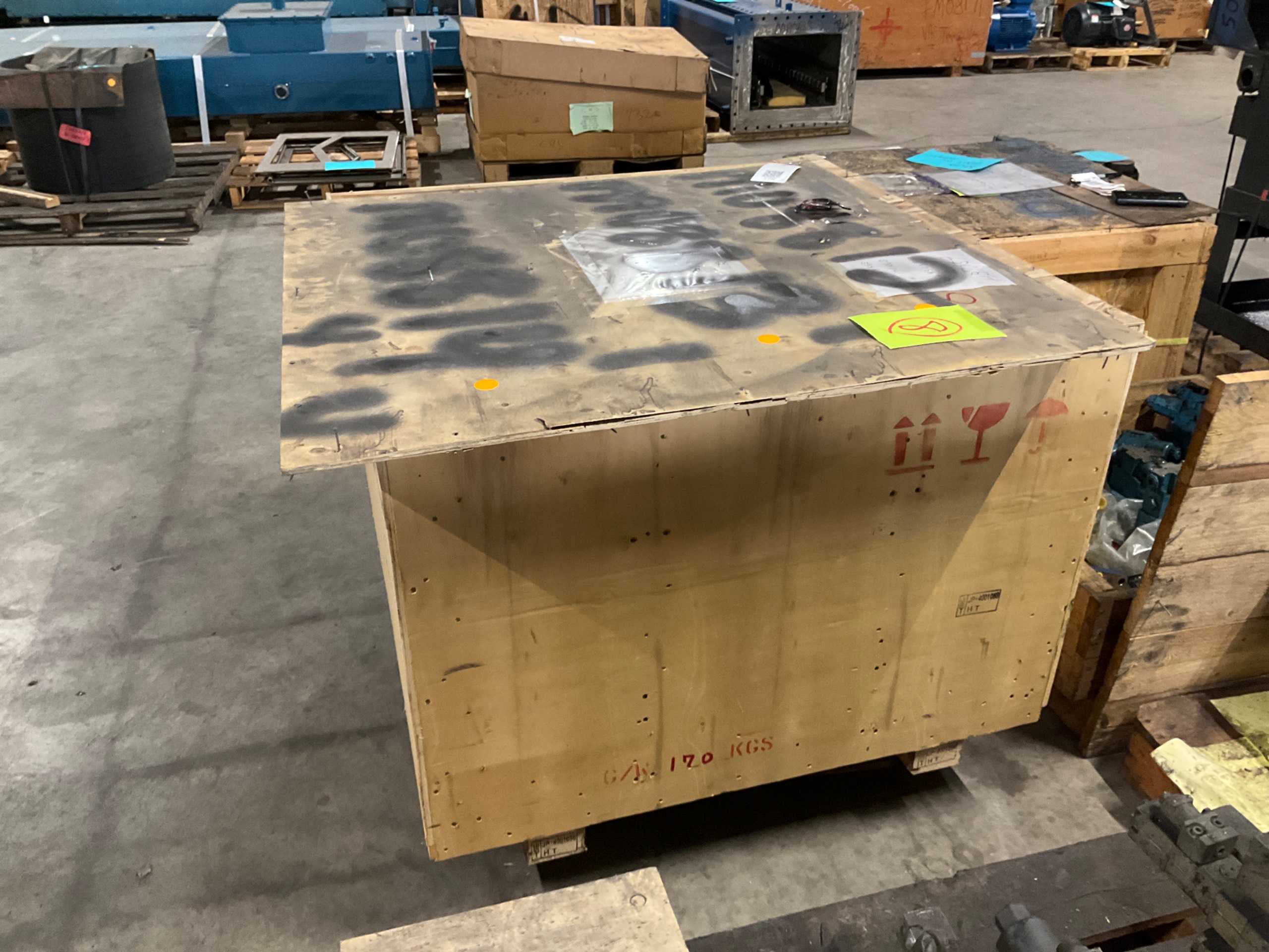 BULK QTY OF PRESS PARTS - PRESS BRAKE TOOLING