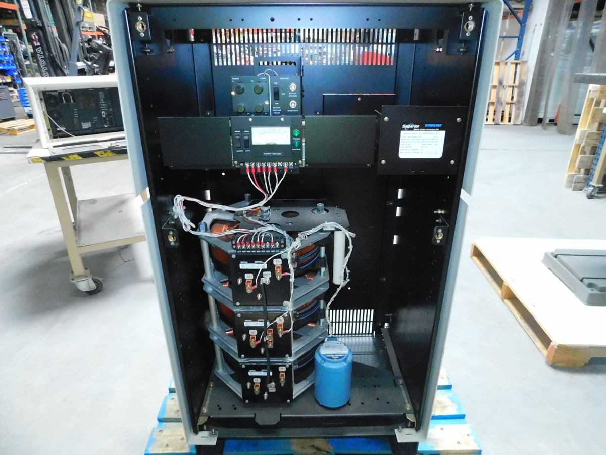 SUPERIOR ELECTRIC WHR32NSE13-007, 3-PHASE, 20 KVA POWER, 240V RATED, 208Y/120V, 240V I/O - POWER TRANSFORMERS