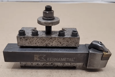 CXA 1 LATHE TOOL POST HOLDER W/ KENNAMETAL TOOL, LATHE SWING 13-18 INCH - MACHINE TOOLING