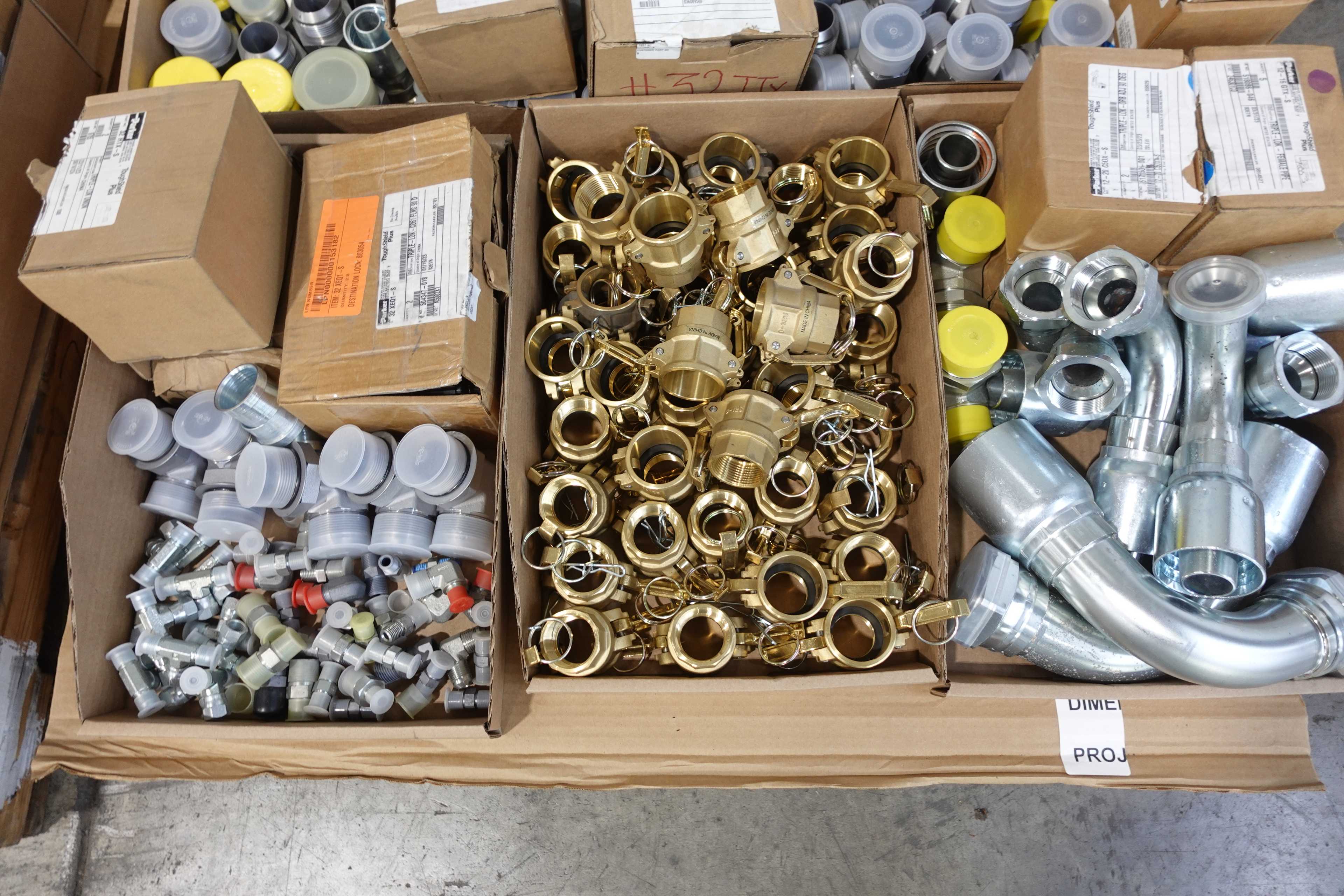 SKU 1736705 - 2 PALLET ASSORTEMENT OF FITTINGS, PARKER, DIXON, FASTENAL - PIPE & TUBE FITTINGS
