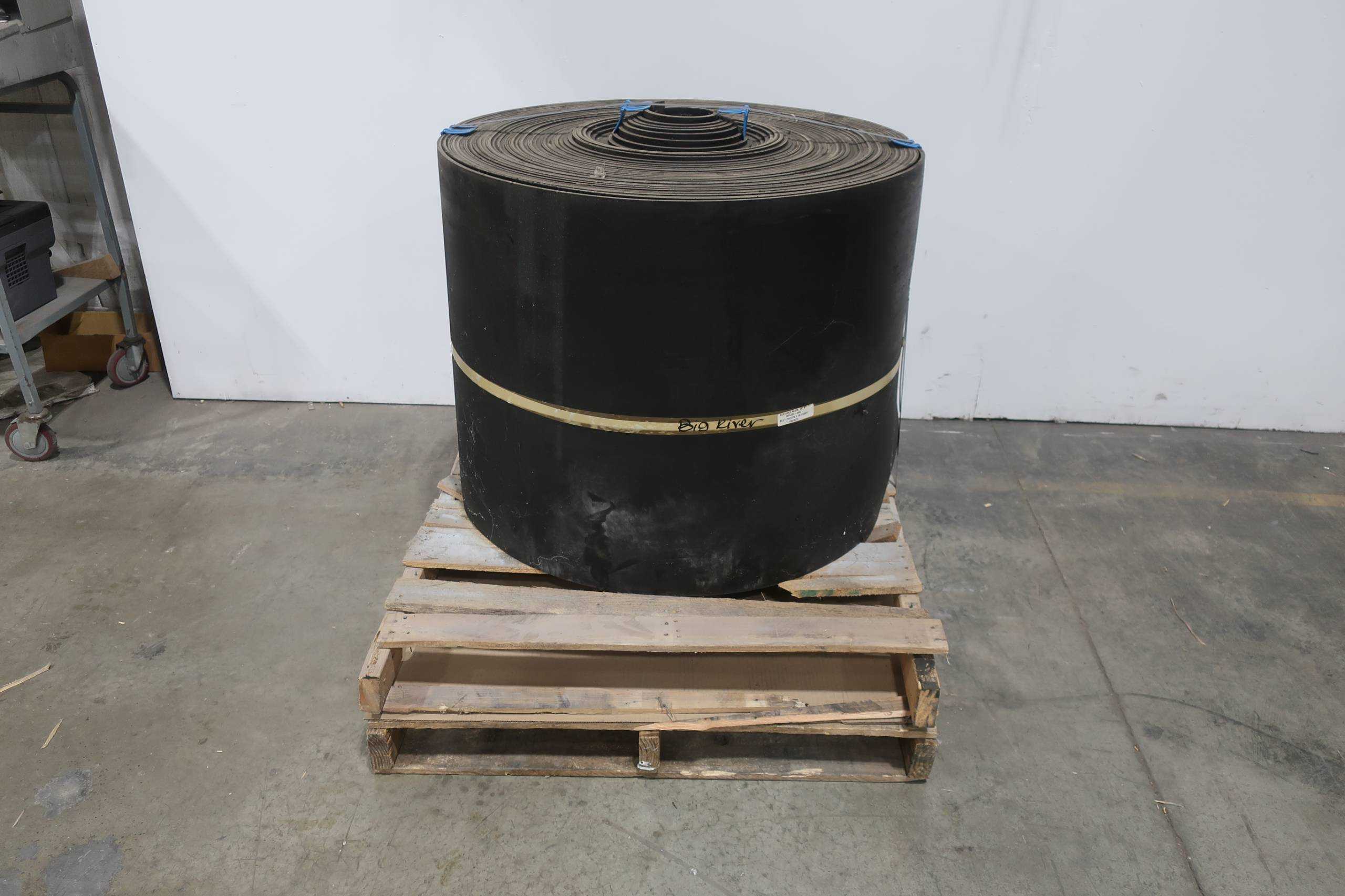 SKU 1755555 - RUBBER CONVEYOR BELT, 30 IN WIDE, 3/8 IN THICK, 255 FT LONG, NEW - CONVEYOR PARTS