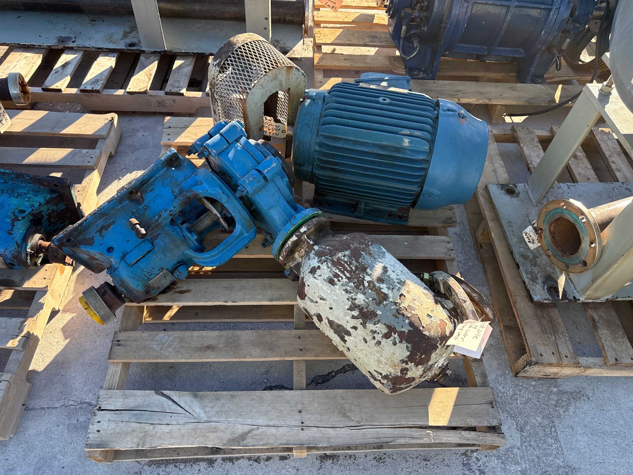 LA BOUR DPL PUMP & 25 HP MOTOR ASSEMBLY - CENTRIFUGAL PUMP