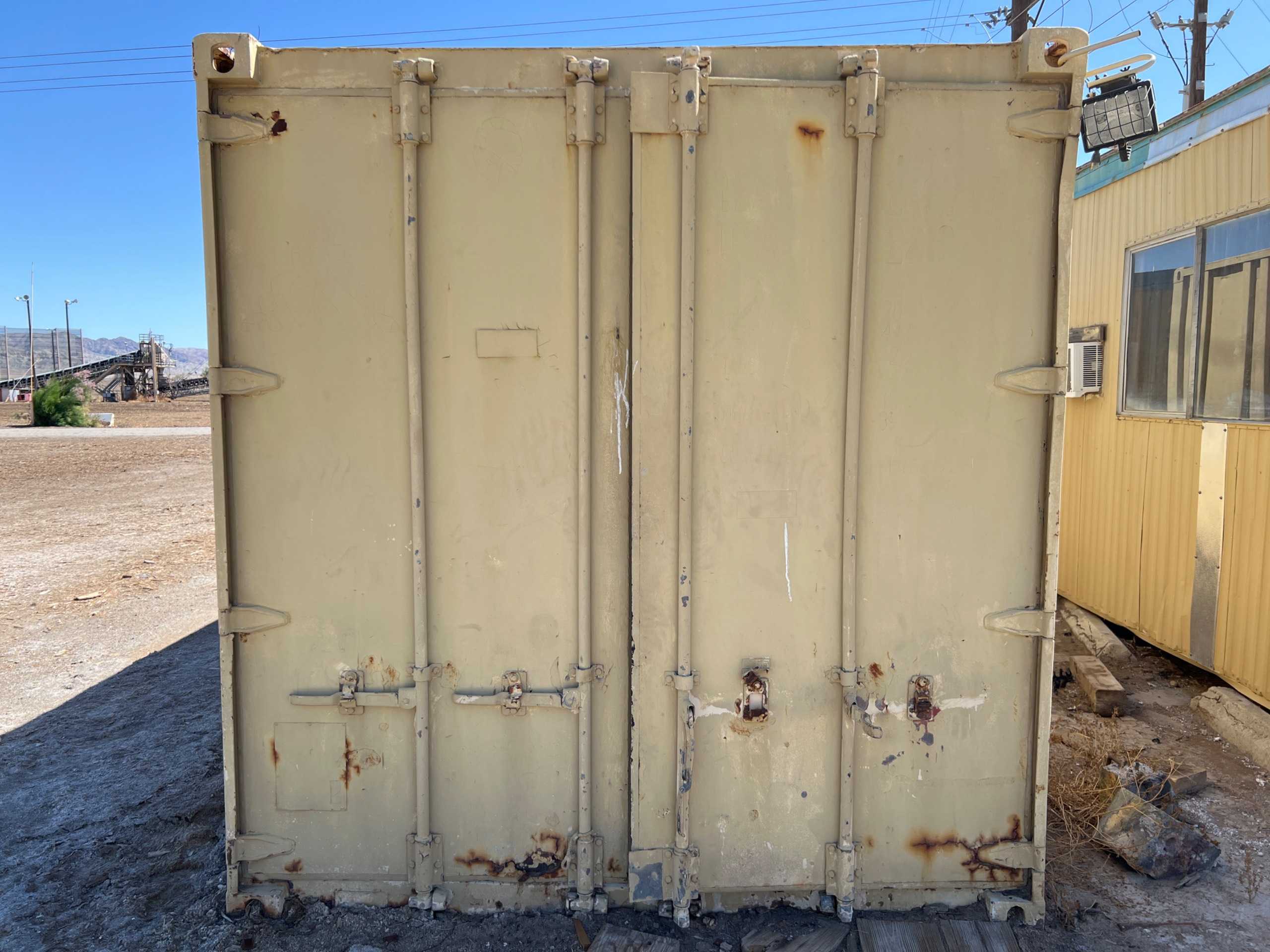 CONTAINER WITH CONTENTS - STORAGE & HANDLING EQUIPMENT