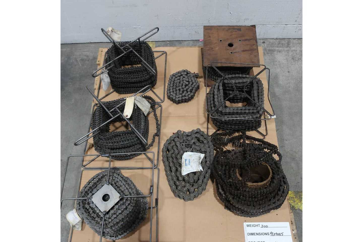 1 PALLET OF ASSORTED ROLLER CHAINS - ROLLER CHAIN