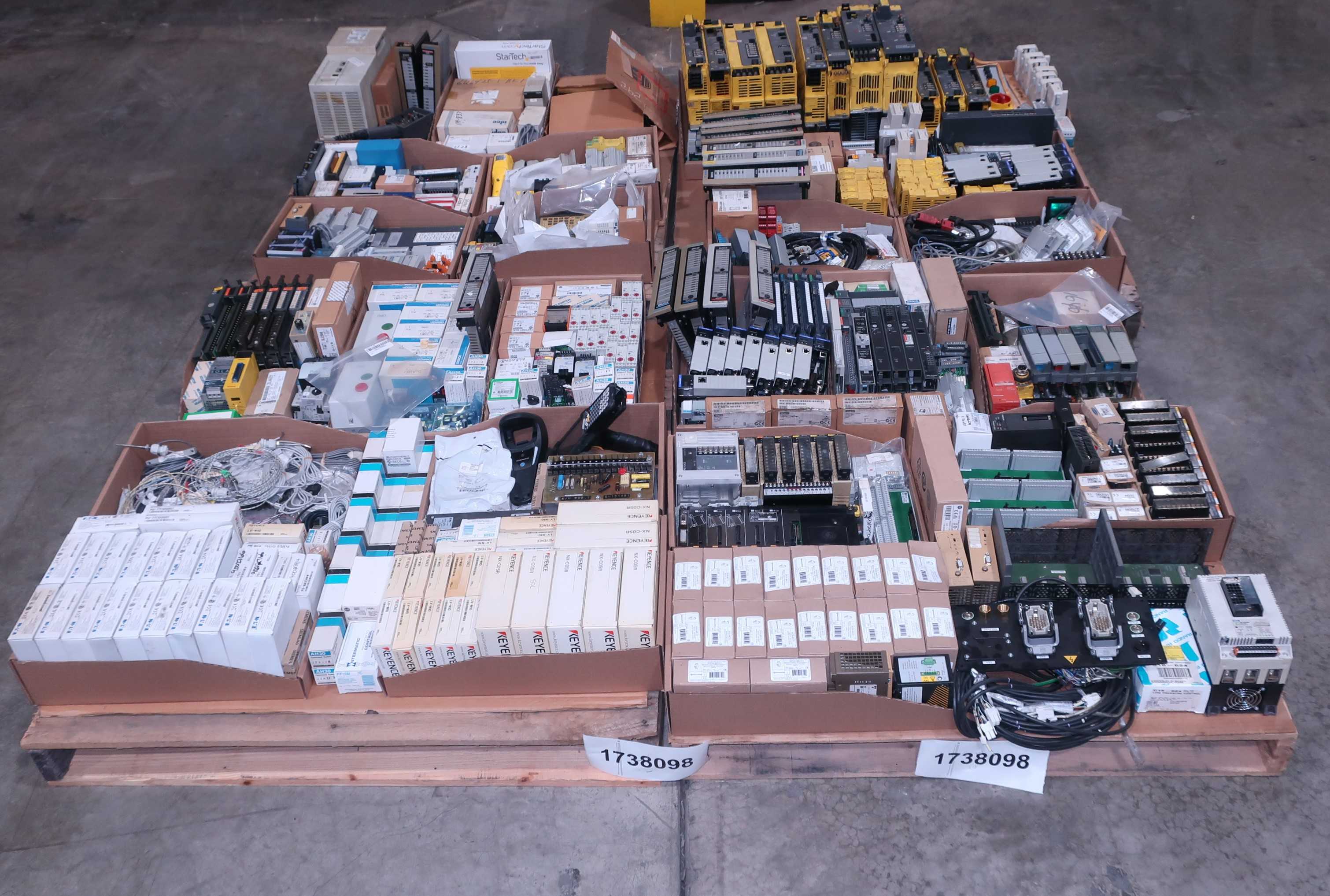 SKU 1738098 - 4 PALLETS OF ASSORTED AUTOMATION AND CONTROLS - AUTOMATION & CONTROLS