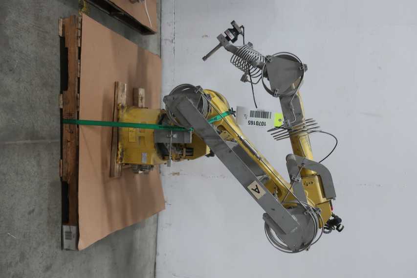 SKU 1070165 - FANUC M-16 IB/20 ROBOT ARM AND CONTROLLER