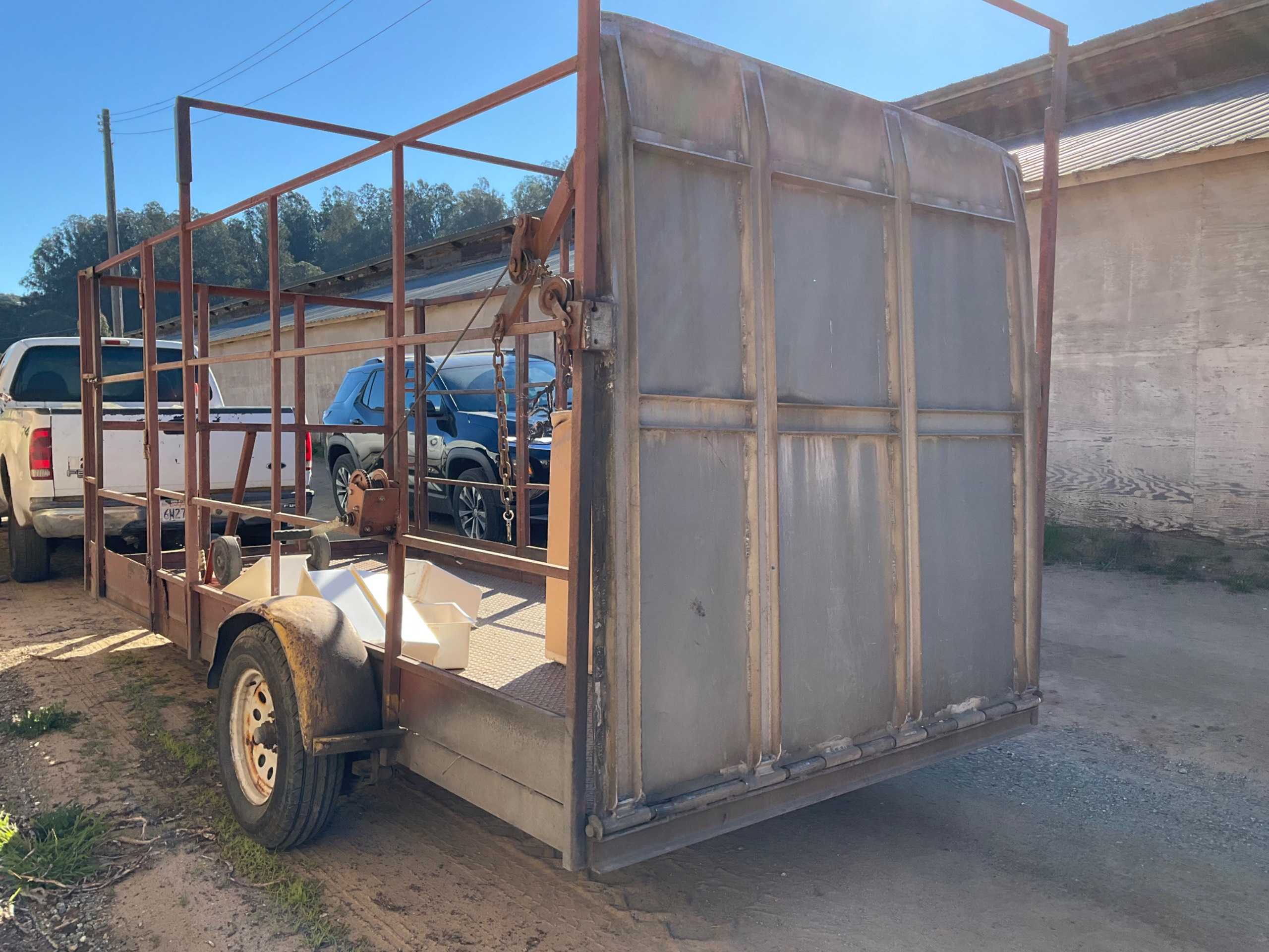 UTILITY TRAILER - UTILITY TRAILER