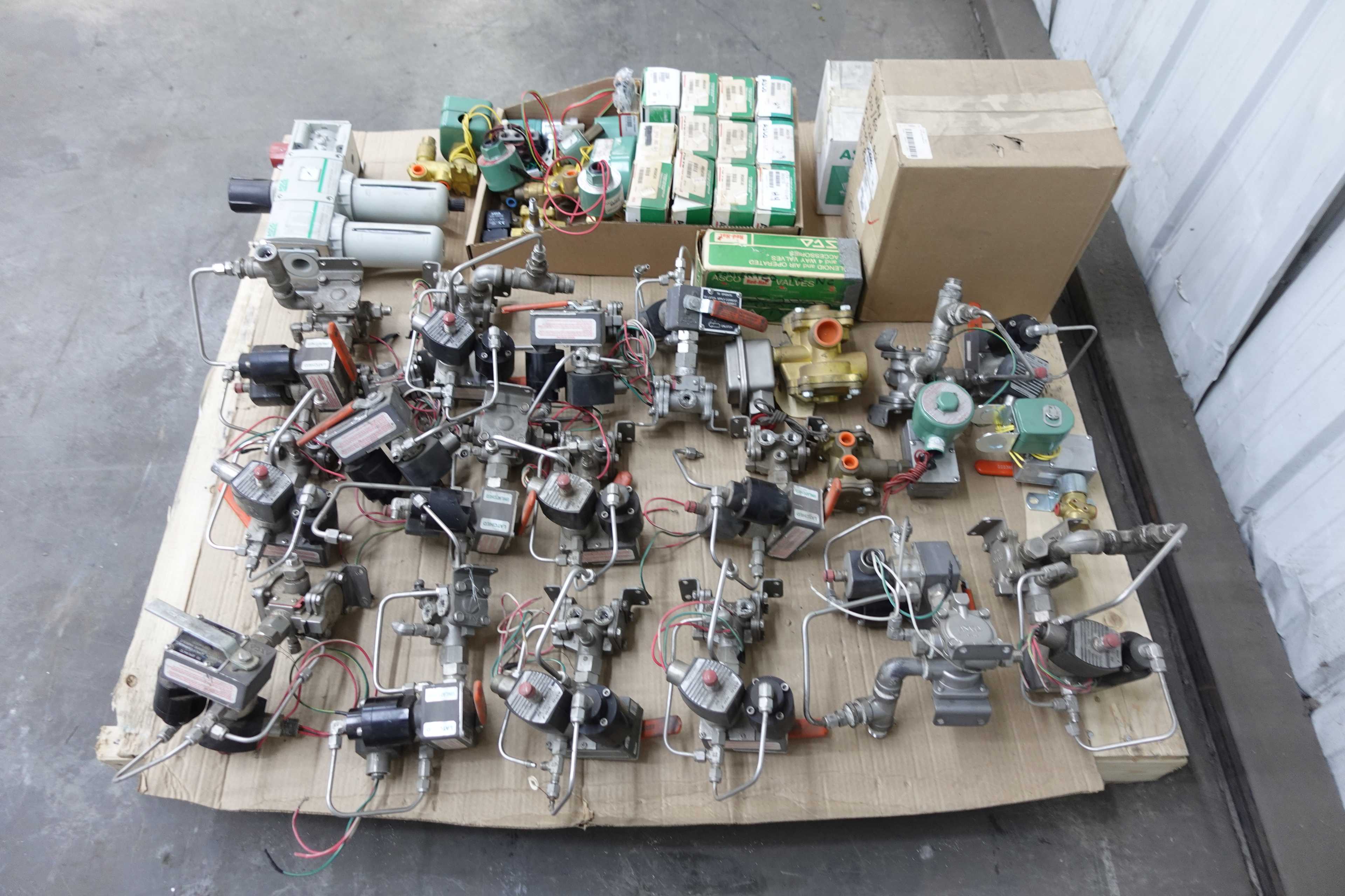 SKU 1737871 - PALLET OF ASSORTED ASCO VALVES AND VALVE PARTS - VALVE PARTS & ACCESSORIES