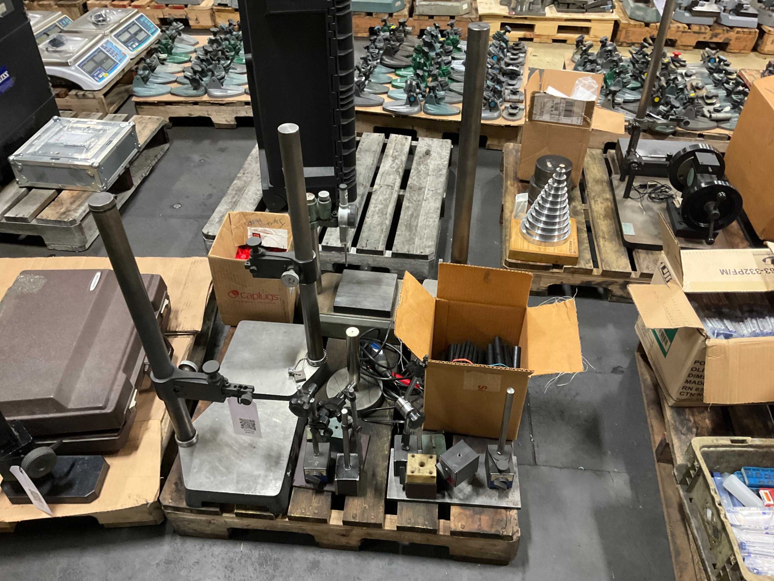 BULK QTY OF GAGES - INSPECTION & MEASUREMENT