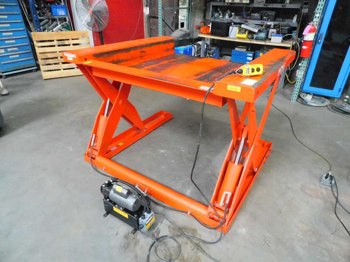 PRESTO XZ44-40 LIFT TABLE, 4000 LB CAP, 48X40 IN PLATFORM, 7-42 IN HEIGHT, 120/240V, 1 HP - LIFTING EQUIPMENT
