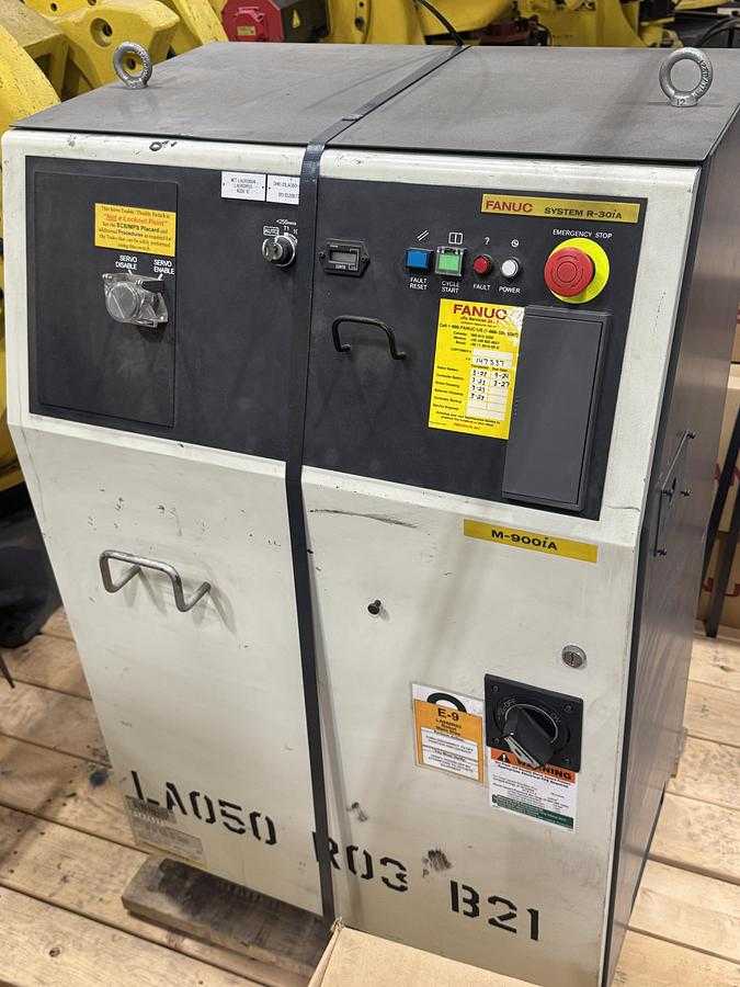 2014 FANUC M-900IA/400L ARTICULATED ROBOT, 400KG PAYLOAD, 3625MM REACH, R-30IA CONTROL - ARTICULATED ROBOTS