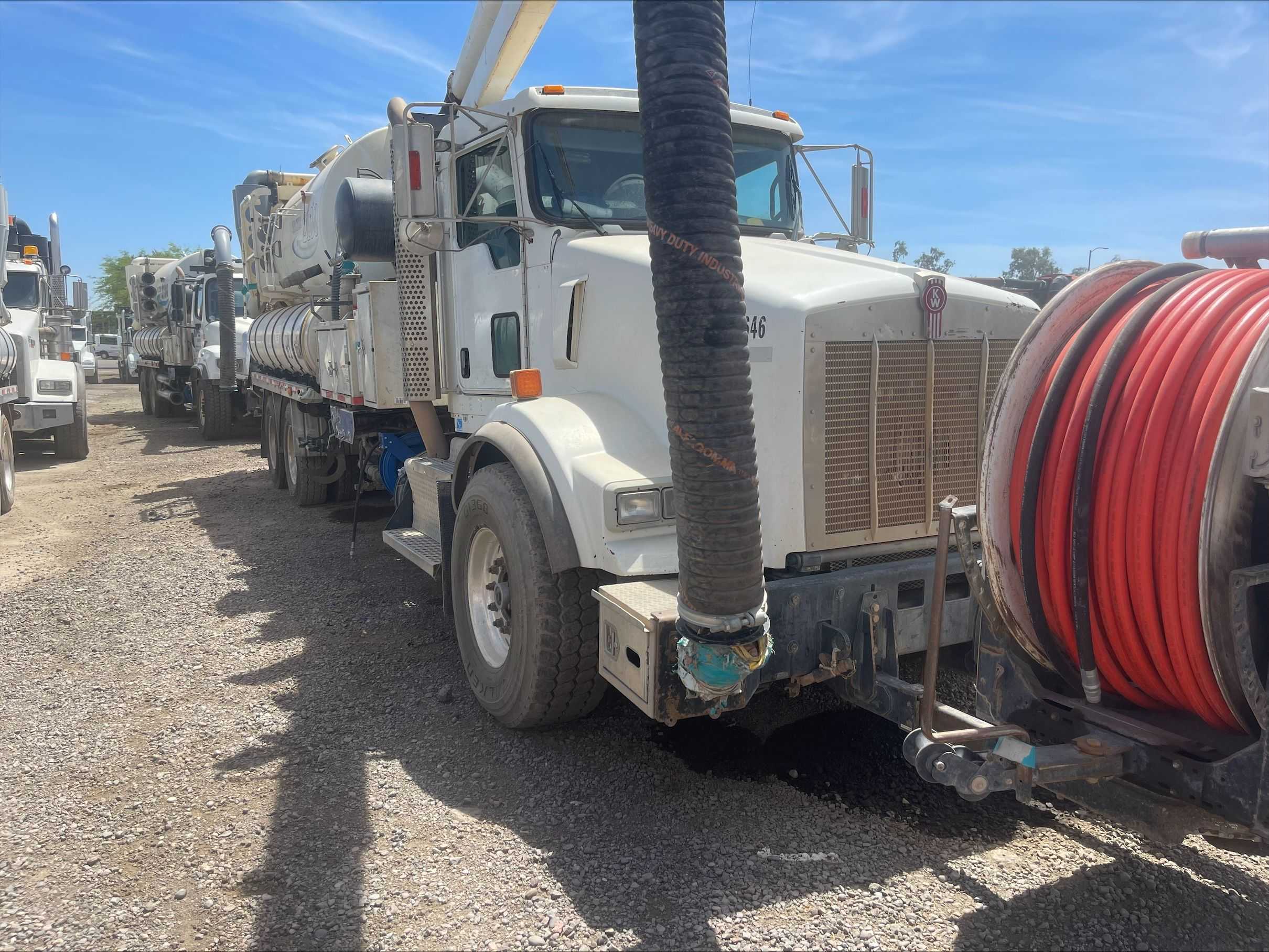 2015 KENWORTH T800 VACUUM TRUCK - VACUUM TRUCKS