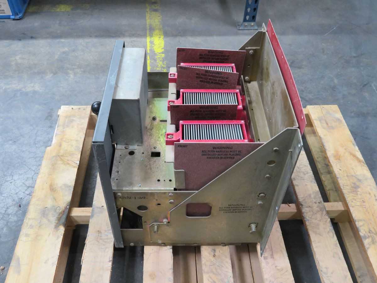 WESTINGHOUSE DS-206 CIRCUIT BREAKERS, 3 POLE, 800 A FRAME, 600 VAC MAX, 42 KA INT CAP - CIRCUIT BREAKERS