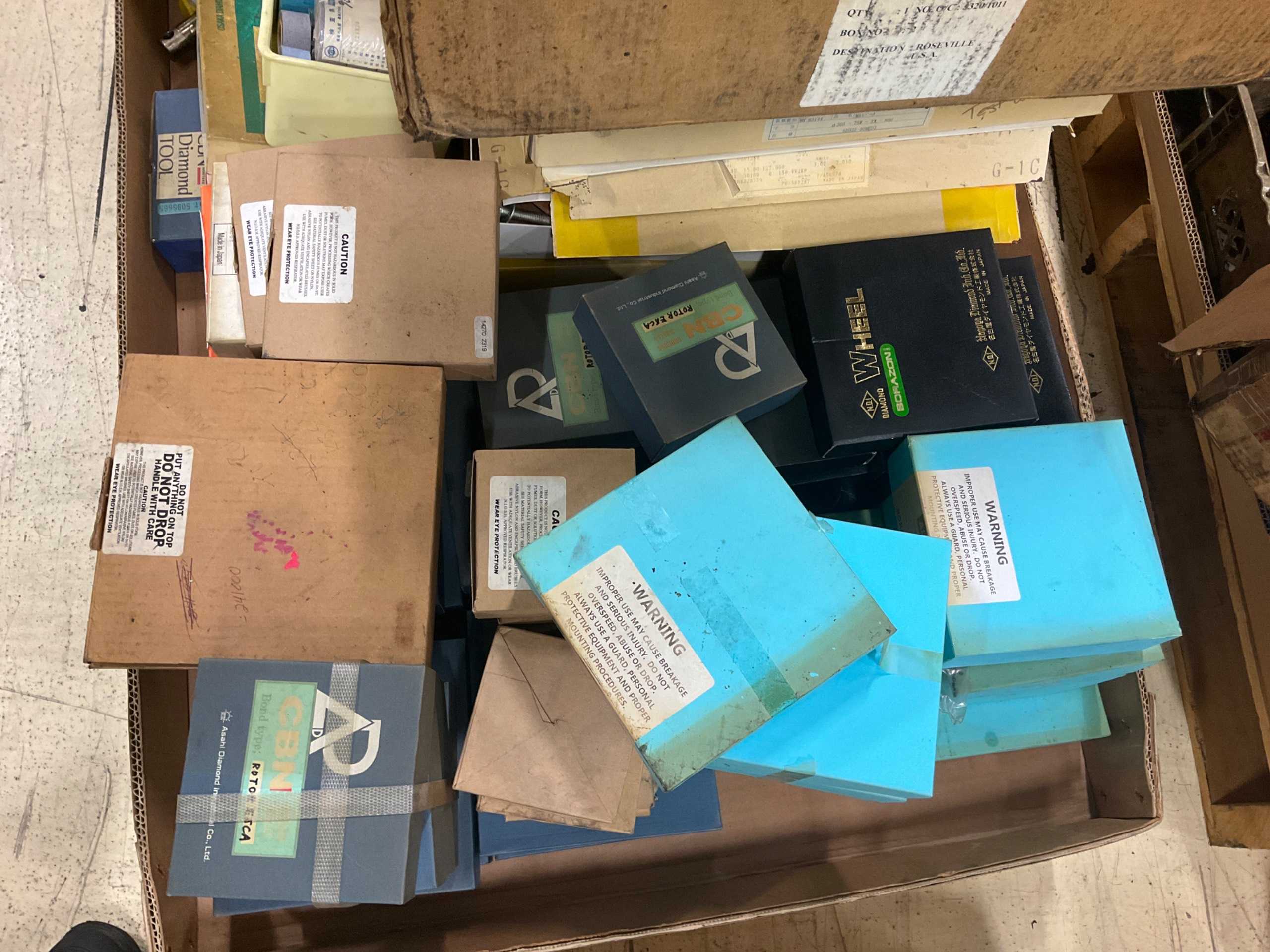 BULK QTY OF GRINDING WHEELS & ABRASIVES - GRINDING WHEELS