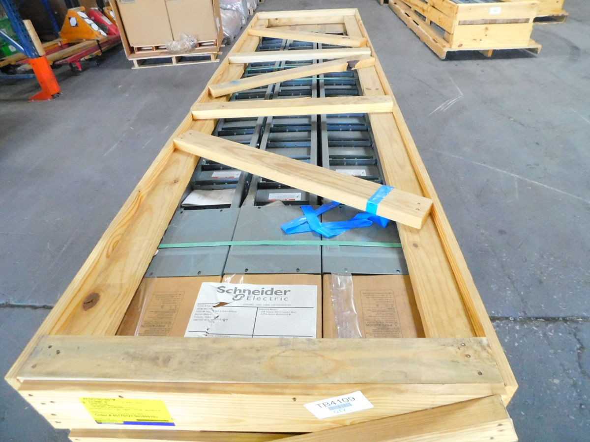 LOT OF 9 SQUARE D AFH2316G10STM I-LINE II FEEDER ALUMINUM BUSWAY 600V, 1600A, 3P3W,10FT. - BUSWAY