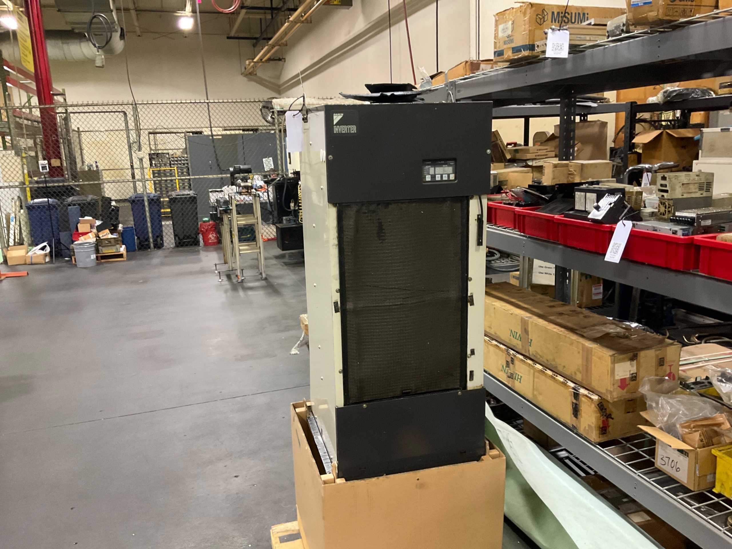 2017 DAIKIN AKJ569 OIL COOLING UNIT - COOLING EQUIPMENT