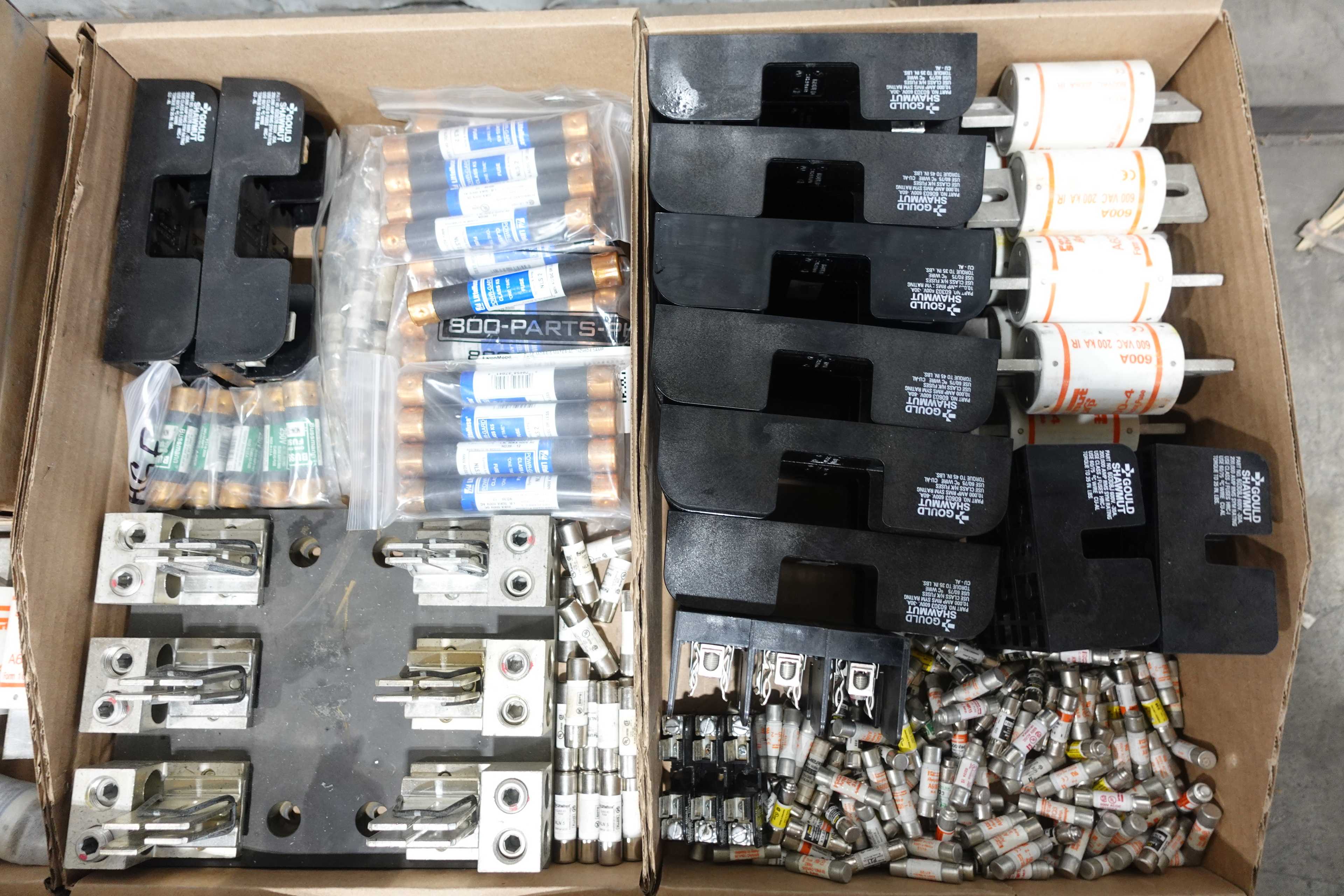SKU 1767284 - 2 PALLETS OF ASSORTED FUSES AND FUSE HOLDERS - FUSES