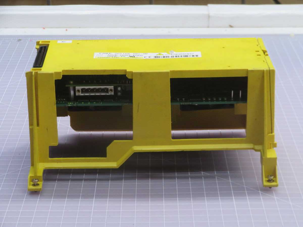FANUC A02B-0283-B502 CONTROL PANELS INTERFACES, 10.4 INCH LCD DISPLAY, HMI - OPERATOR INTERFACE PANELS