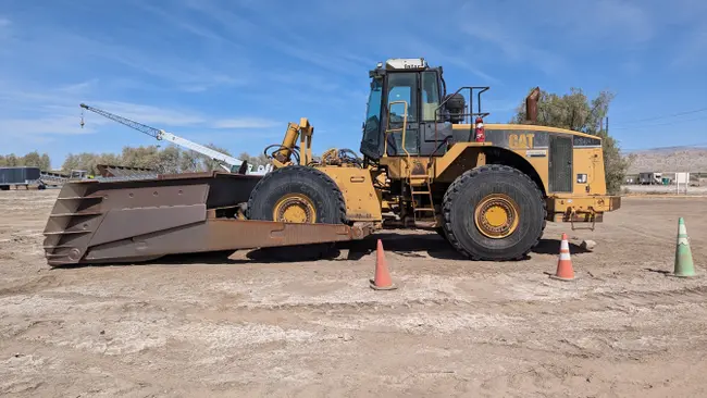 1999 CATERPILLAR 824 GTR WHEEL DOZER WITH 13' CHIP HANDLING BUCKET - undefined