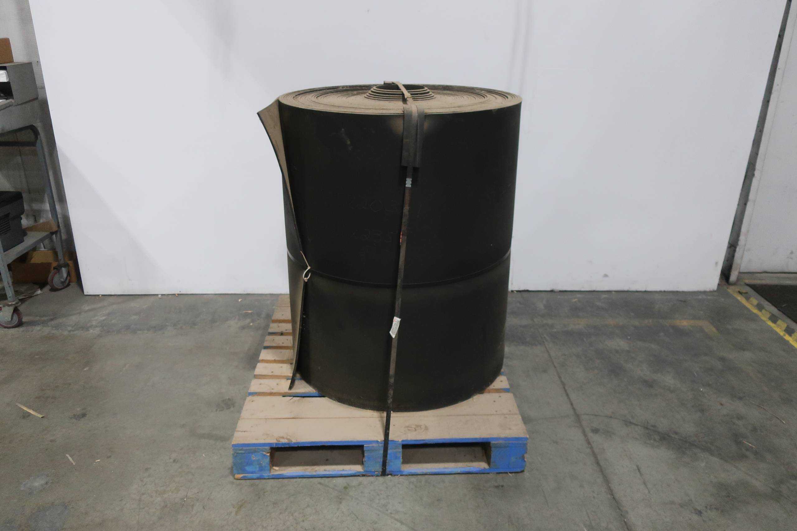 SKU 1755311 - RUBBER CONVEYOR BELT, 42 IN WIDE, 3/8 IN THICK, USED - CONVEYOR PARTS