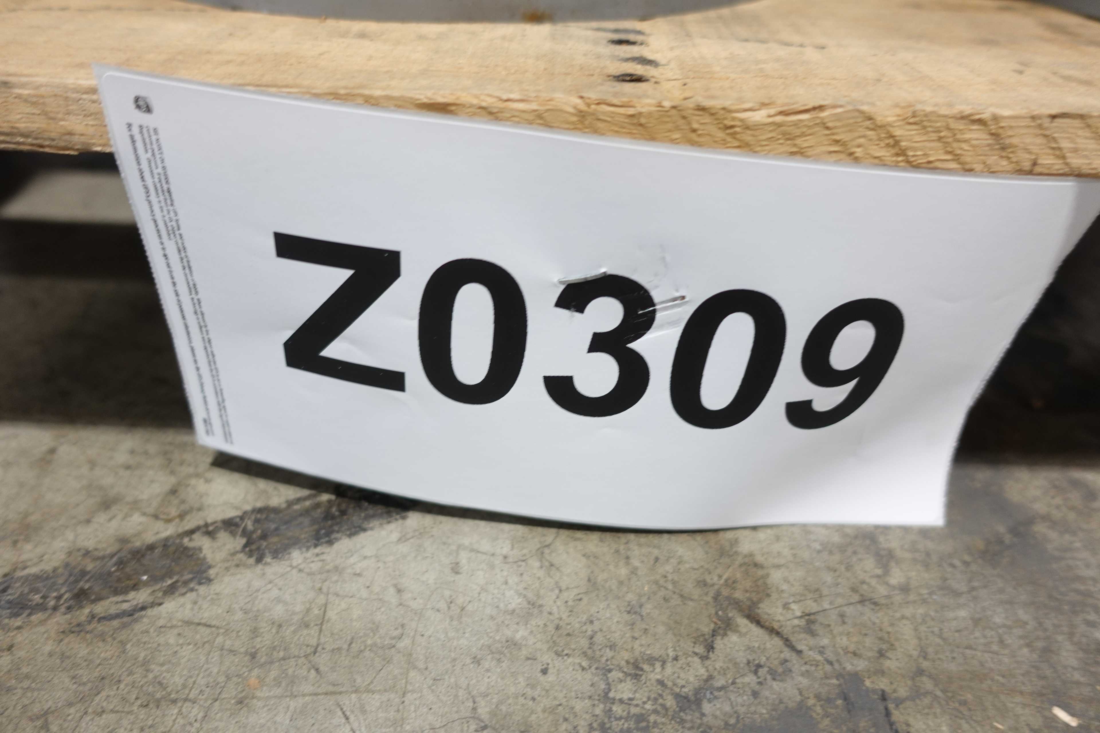 PALLET OF BUSCH R570 VACUUM PUMP OIL - PUMP REPLACEMENT PARTS