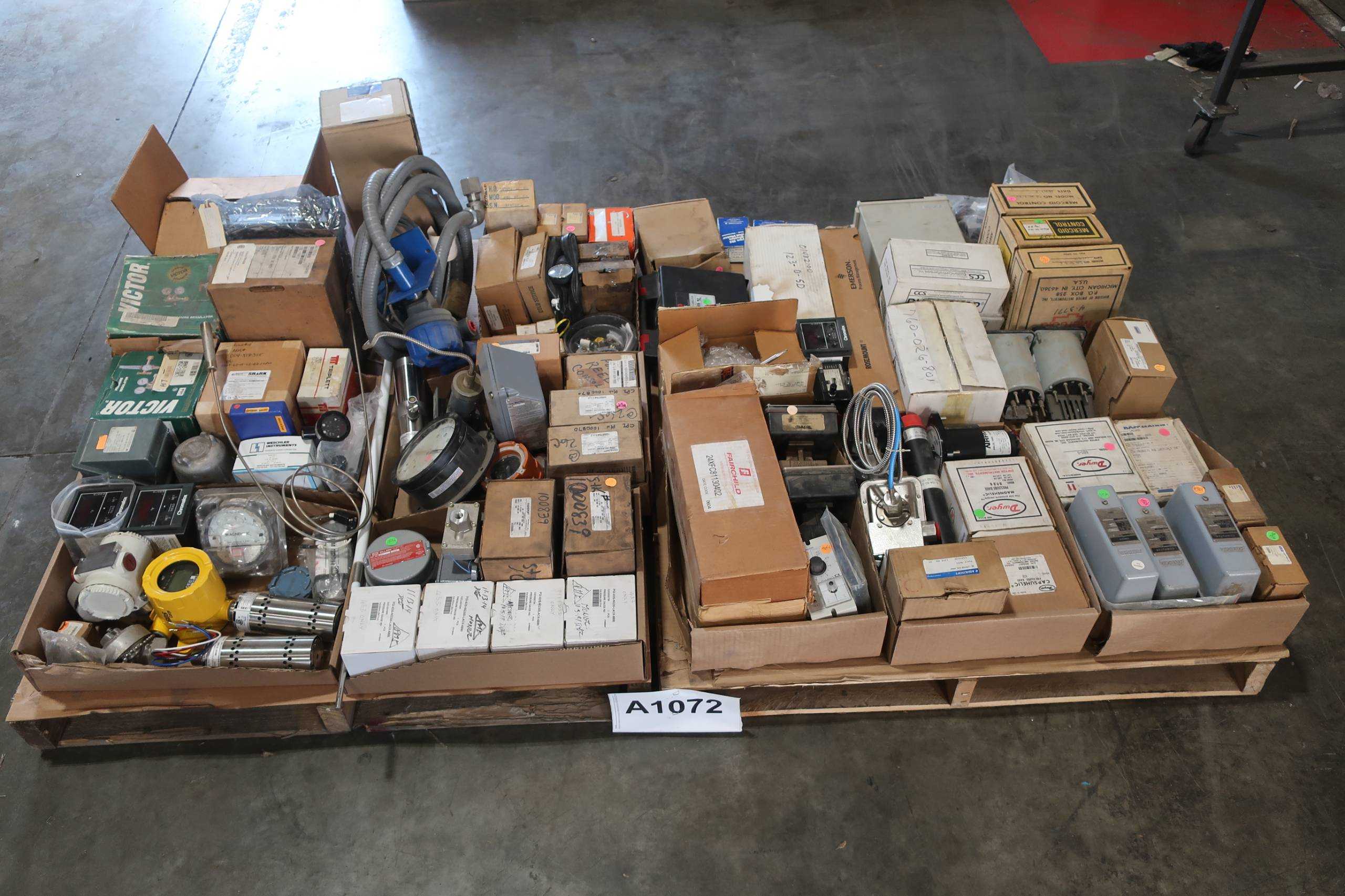 2 PALLETS OF ASSORTED INSTRUMENTATION - INSTRUMENTATION
