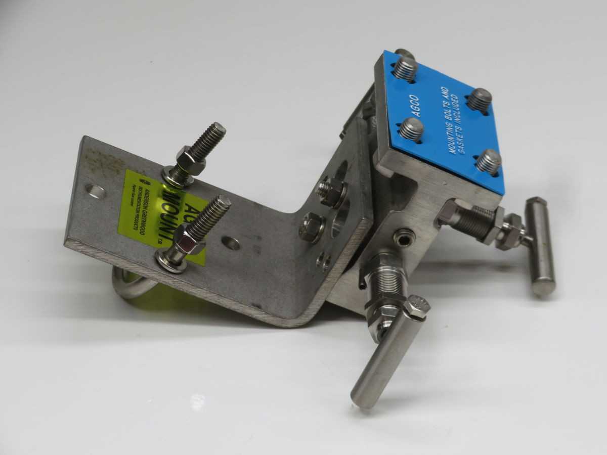 ANDERSON GREENWOOD M4THIS-4-AMS-SG-SSC, 3-VALVE MANIFOLD, 6000 PSI MAX PRESS, 1/2" NPT, 316 SS - VALVES