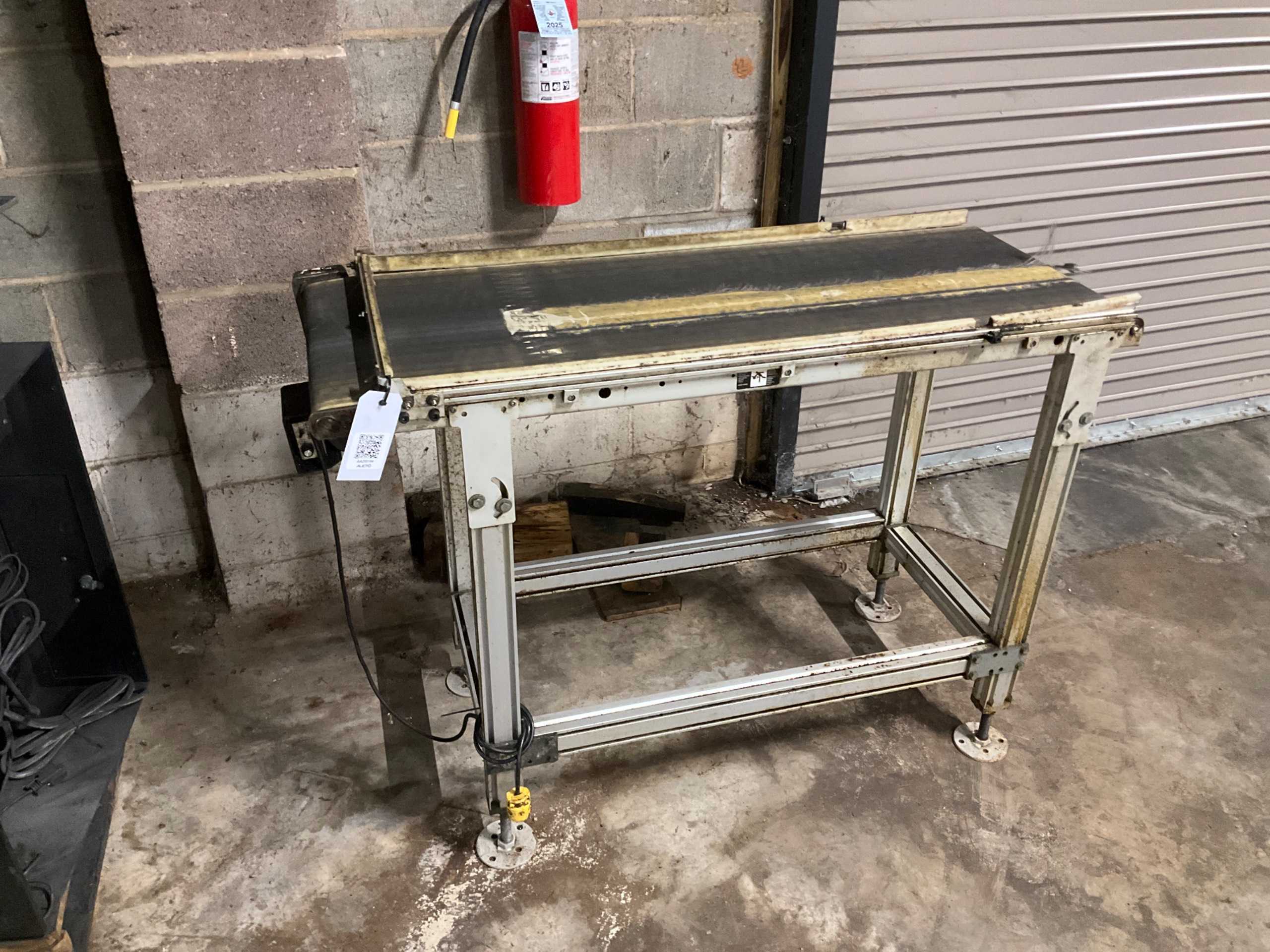 QTY 2: BELT CONVEYOR - BELT CONVEYOR