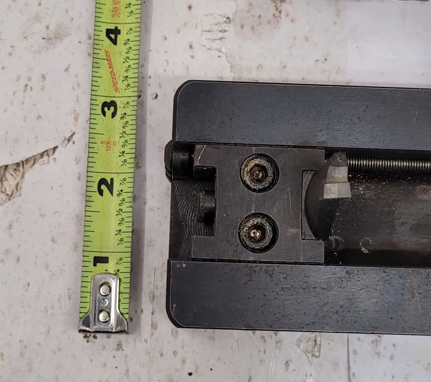 HOLEX 4255618 CIRCLE CUTTER TOOL - R8 SHANK, 1" TO 12" CUTTING DIAM, 1-1/2" DEPTH - MACHINE TOOLING