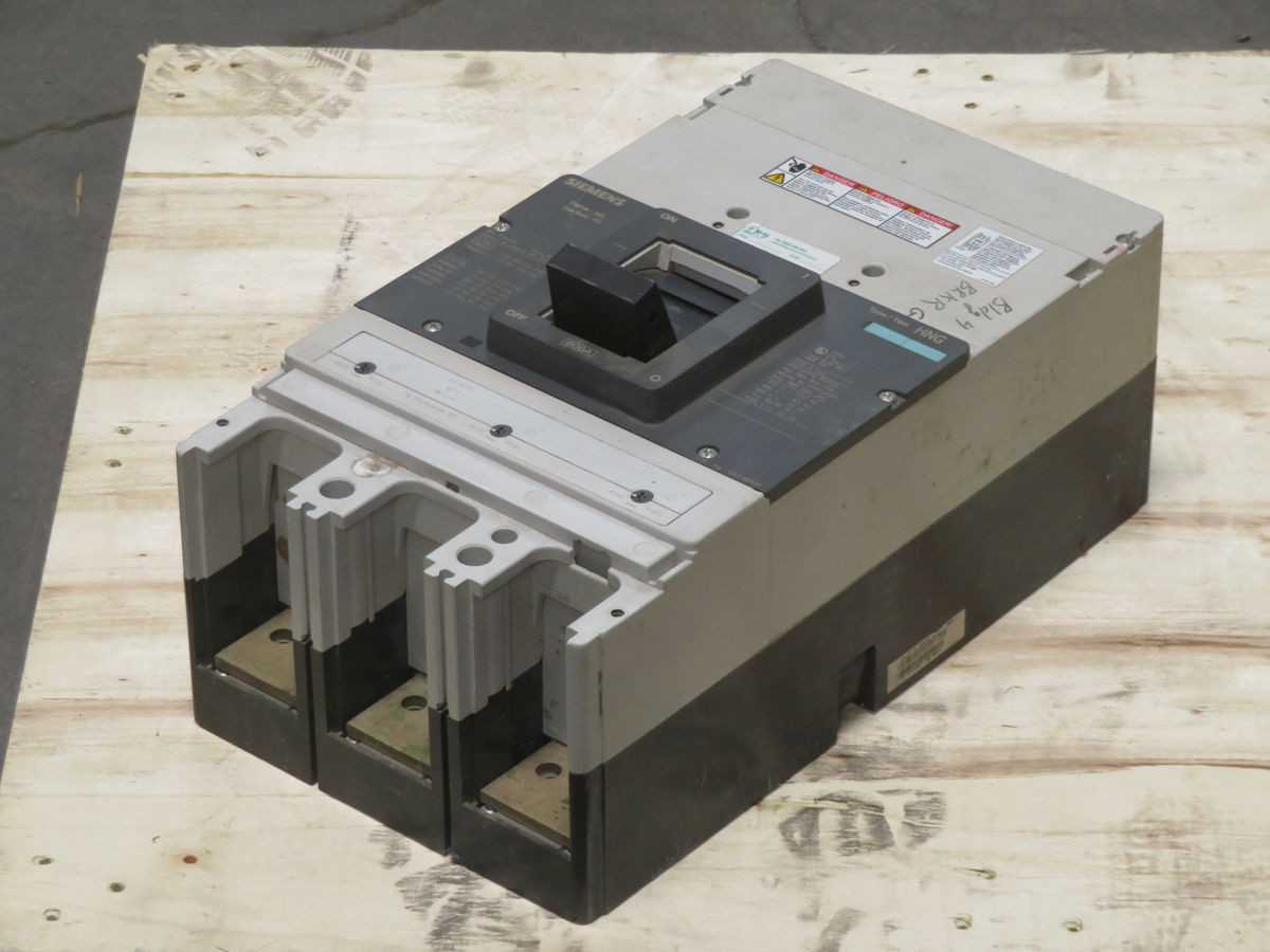 SIEMENS HNX3B800 CIRCUIT BREAKER, 3 POLE, MOLDED CASE, 800A, 480V, FIXED TM TRIP, 65KA IC - CIRCUIT BREAKERS