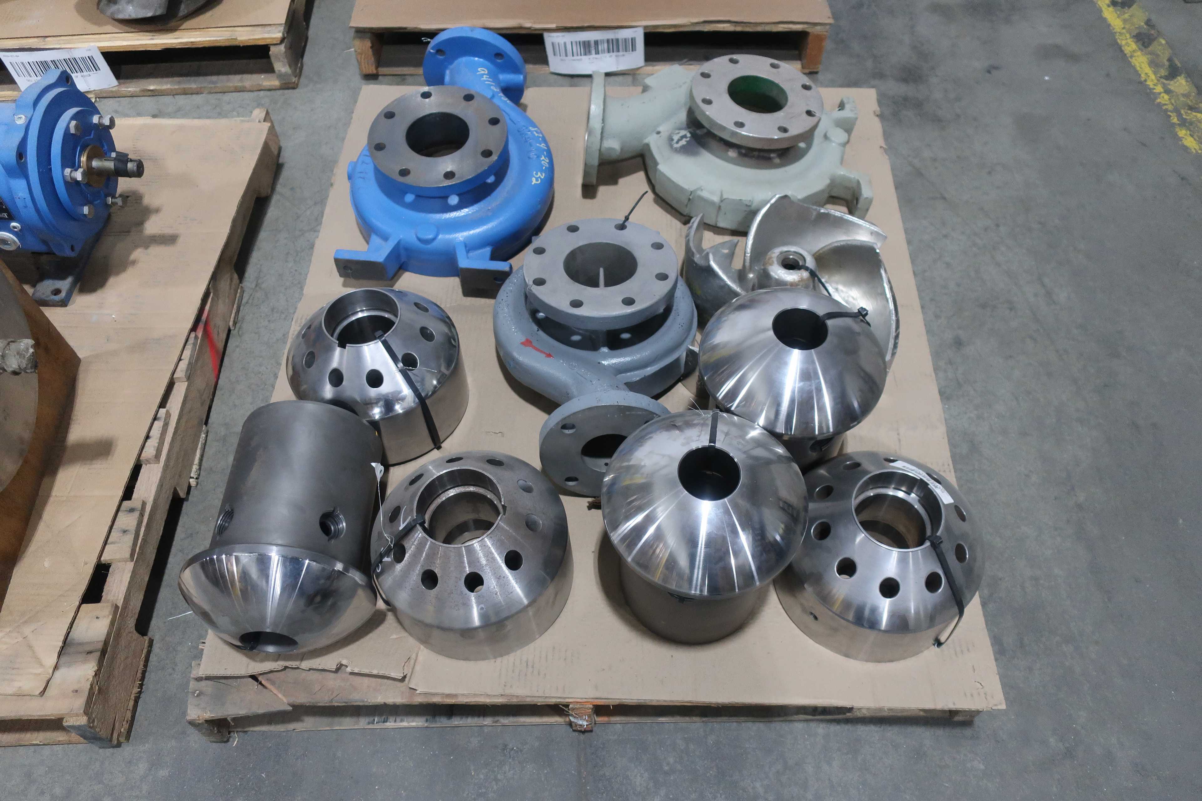 SKU 1748465 - 4 PALLETS OF ASSORTED PUMP PARTS AND ACCESSORIES - PUMP REPLACEMENT PARTS