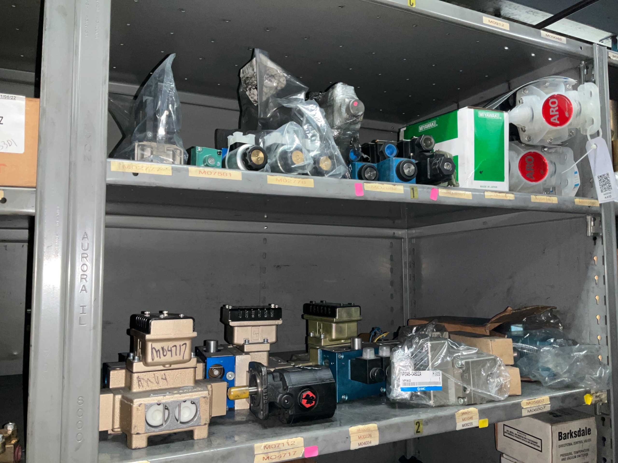 BULK QTY OF INDUSTRIAL PARTS - INDUSTRIAL PARTS