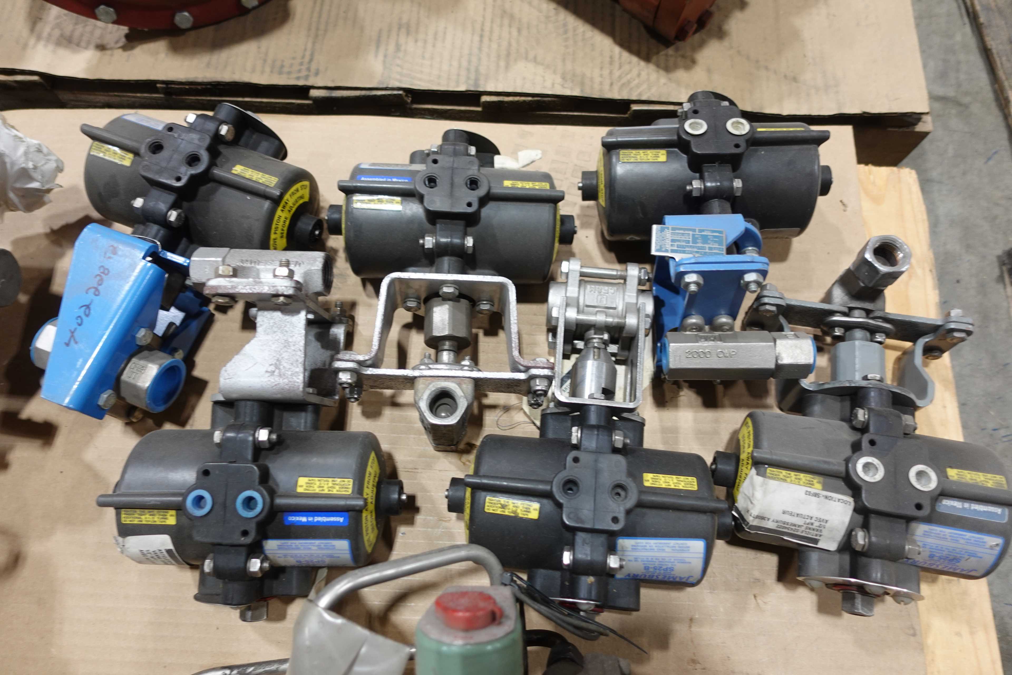 SKU 1737091 - 4 PALLETS OF ASSORTED VALVES, VALVE PARTS AND ACCESSORIES - VALVE PARTS & ACCESSORIES
