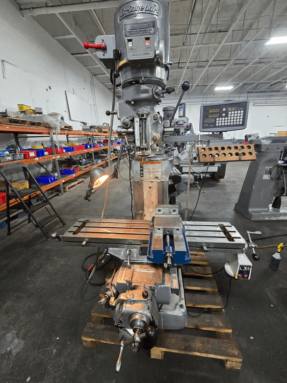 BRIDGEPORT SERIES 1 VERTICAL KNEE MILL 2HP R-8 60-4200RPM 42X9IN TABLE 750LB MAX LOAD - VERTICAL MILLING MACHINES