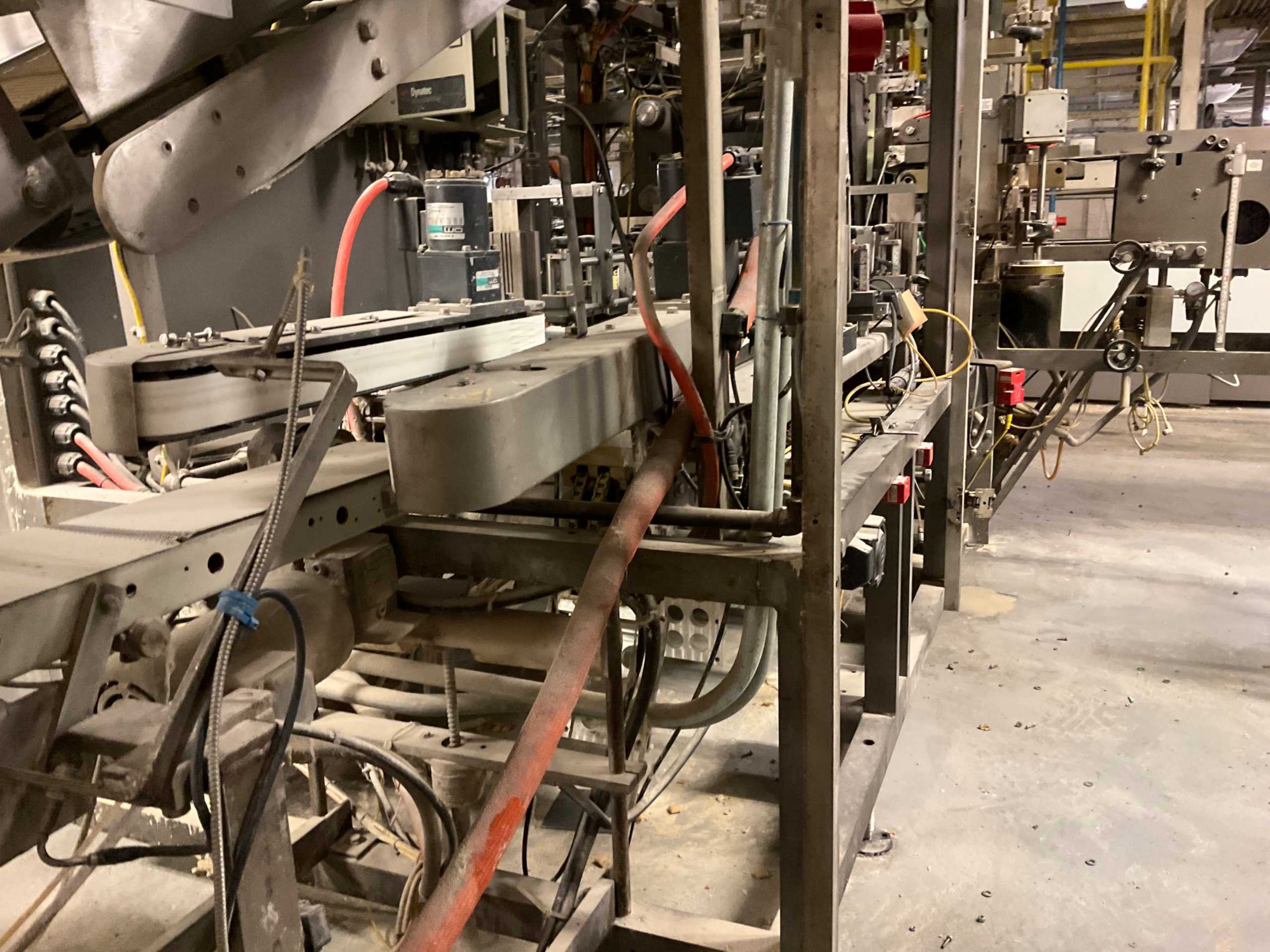 TRIANGLE FLEXCELL CARTONING MACHINE - PACKAGING