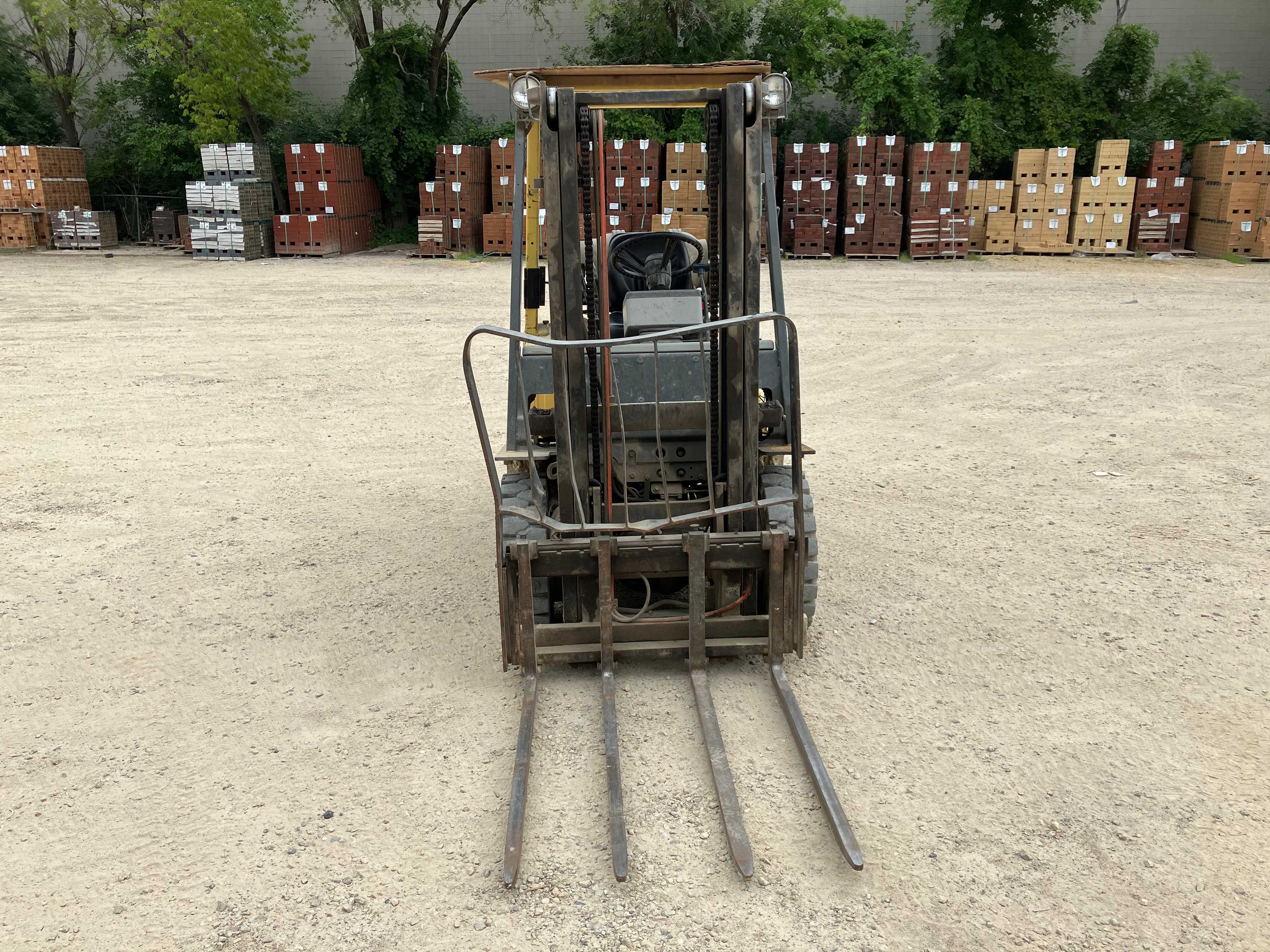 1988 TOYOTA FG25 COUNTERBALANCE FORKLIFT - COUNTERBALANCE FORKLIFT