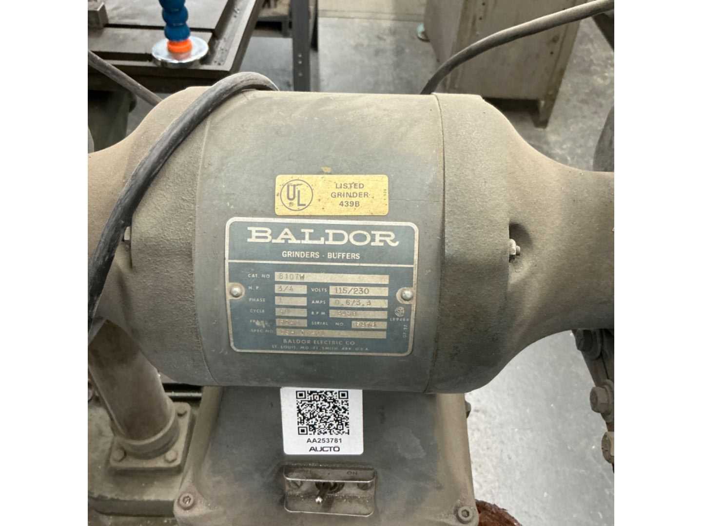 BALDOR 8107W GRINDING MACHINE - GRINDING MACHINE