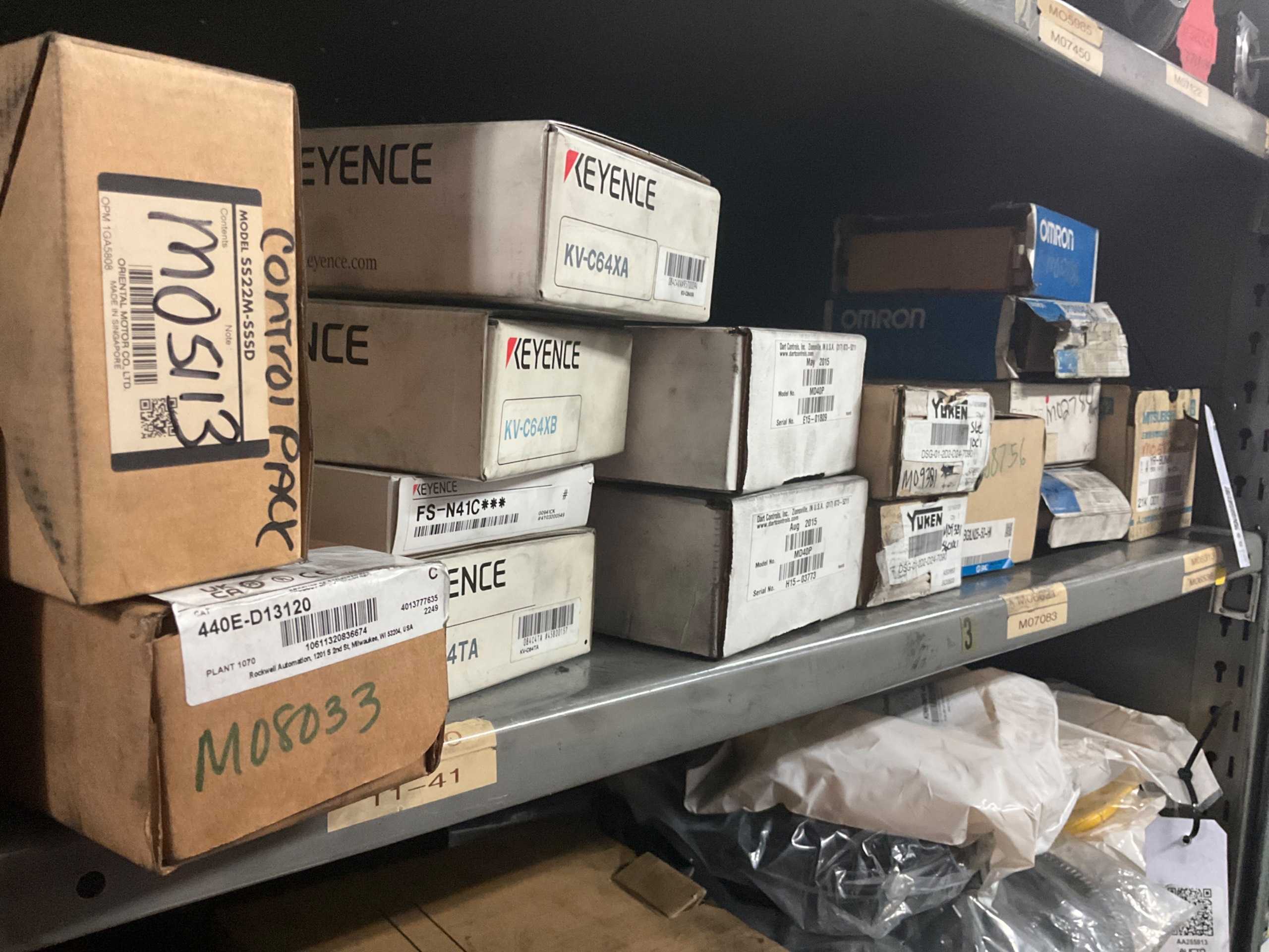 BULK QTY OF AUTOMATION & CONTROLS - AUTOMATION & CONTROLS
