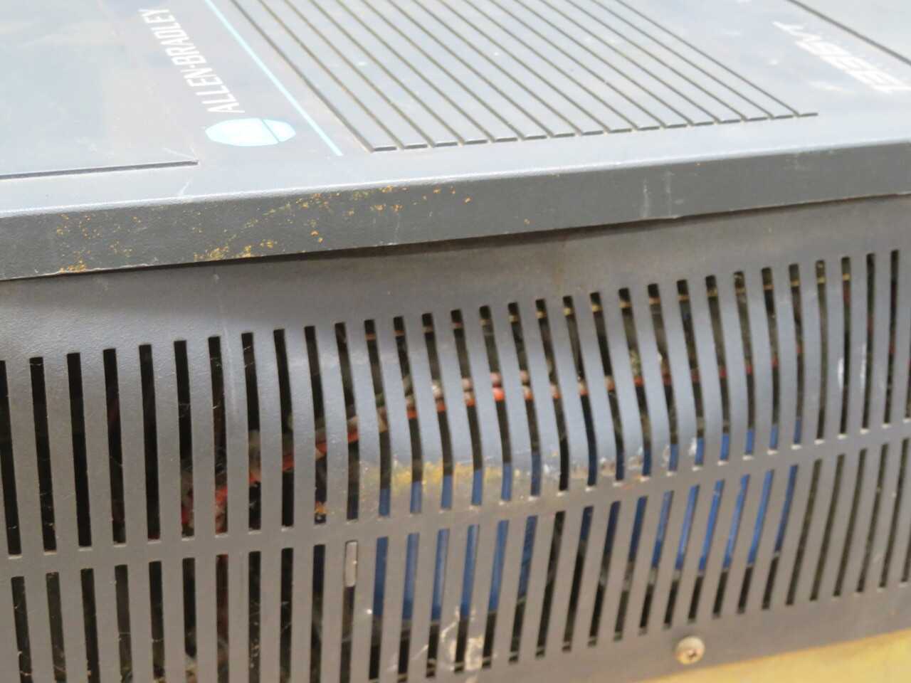 ALLEN BRADLEY 1336 VT-B005-EAN-FA2-L3 AC DRIVE, 380/415/460V IN, 8A OUT, 0-250 HZ FREQ - AC VFD DRIVES