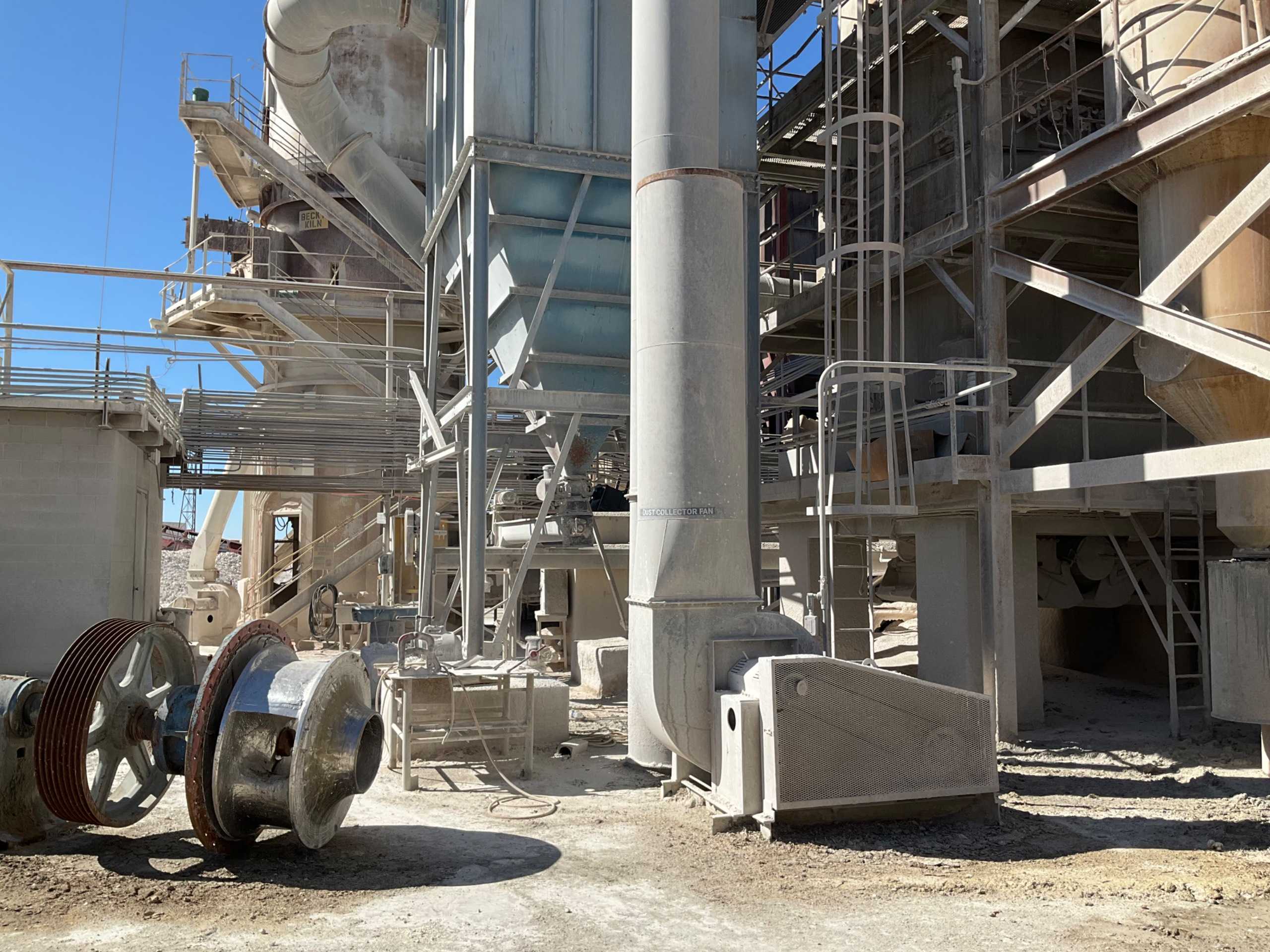 DUST COLLECTOR - DUST COLLECTOR