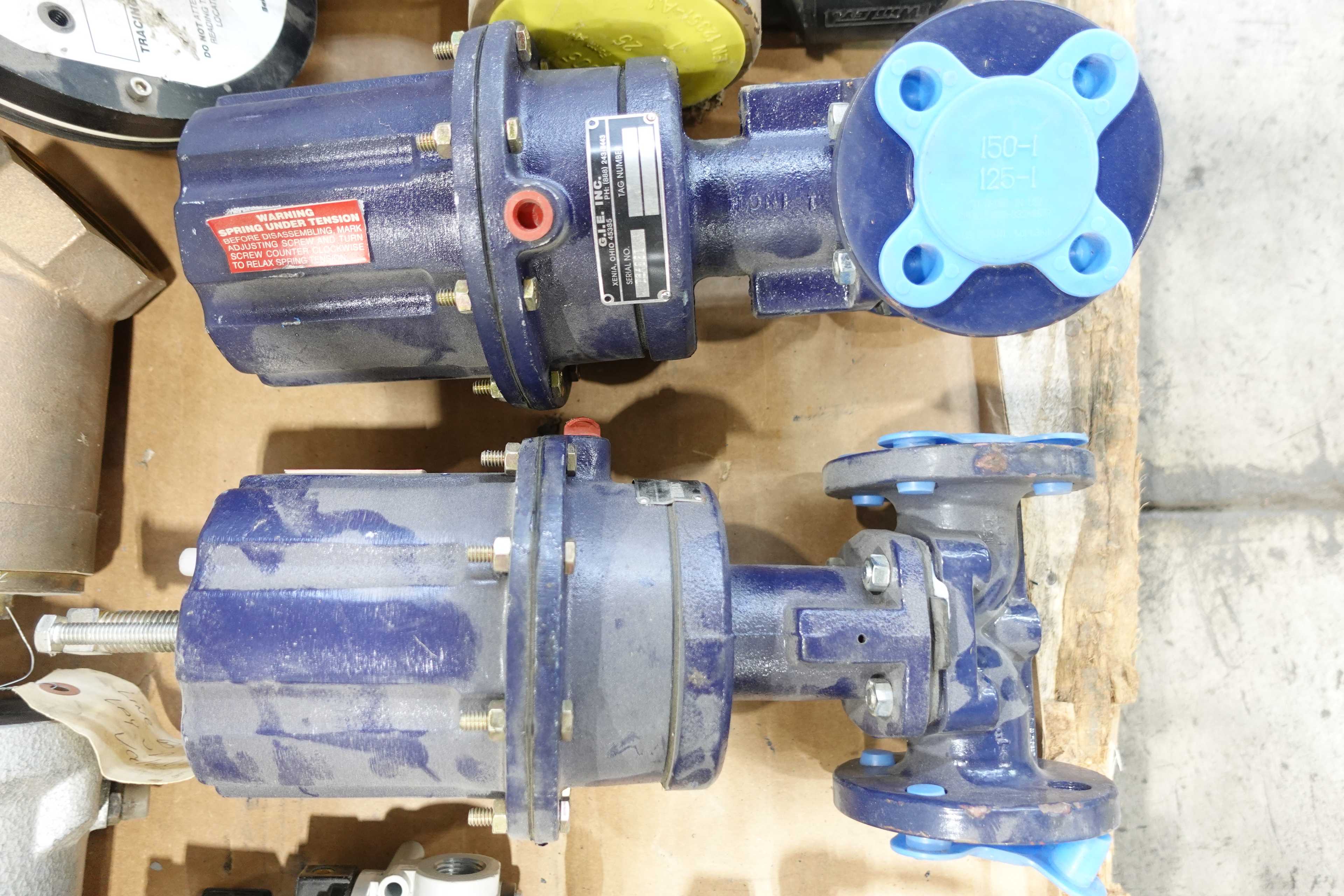 3 PALLETS OF ASSORTED VALVES AND VALVE PARTS, ITT, FISHER, JAMESBURY, PARKER, BARKSDALE, JORDAN - VALVES