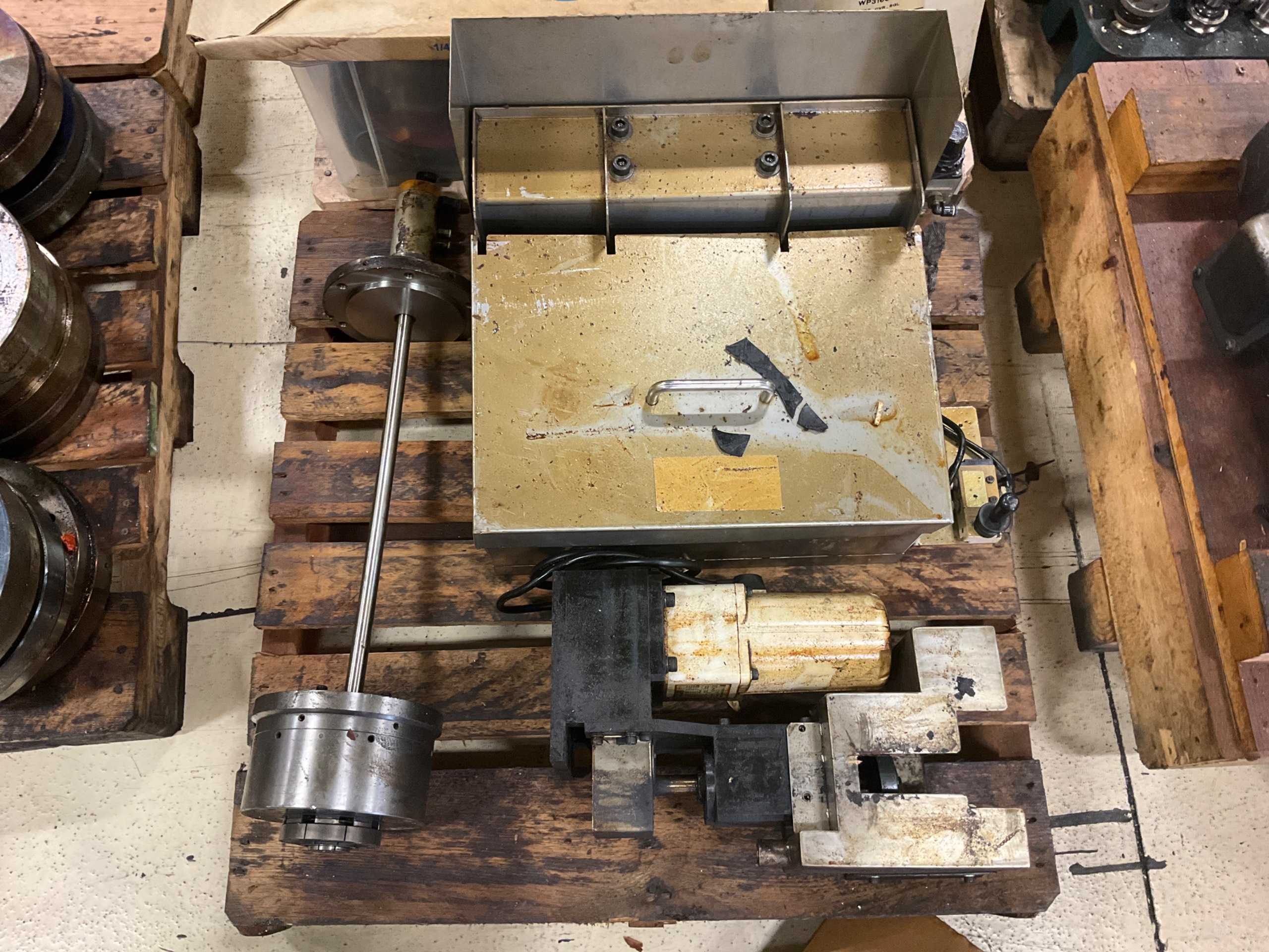 BULK QTY OF INDUSTRIAL PARTS BULK QTY OF INDUSTRIAL PARTS