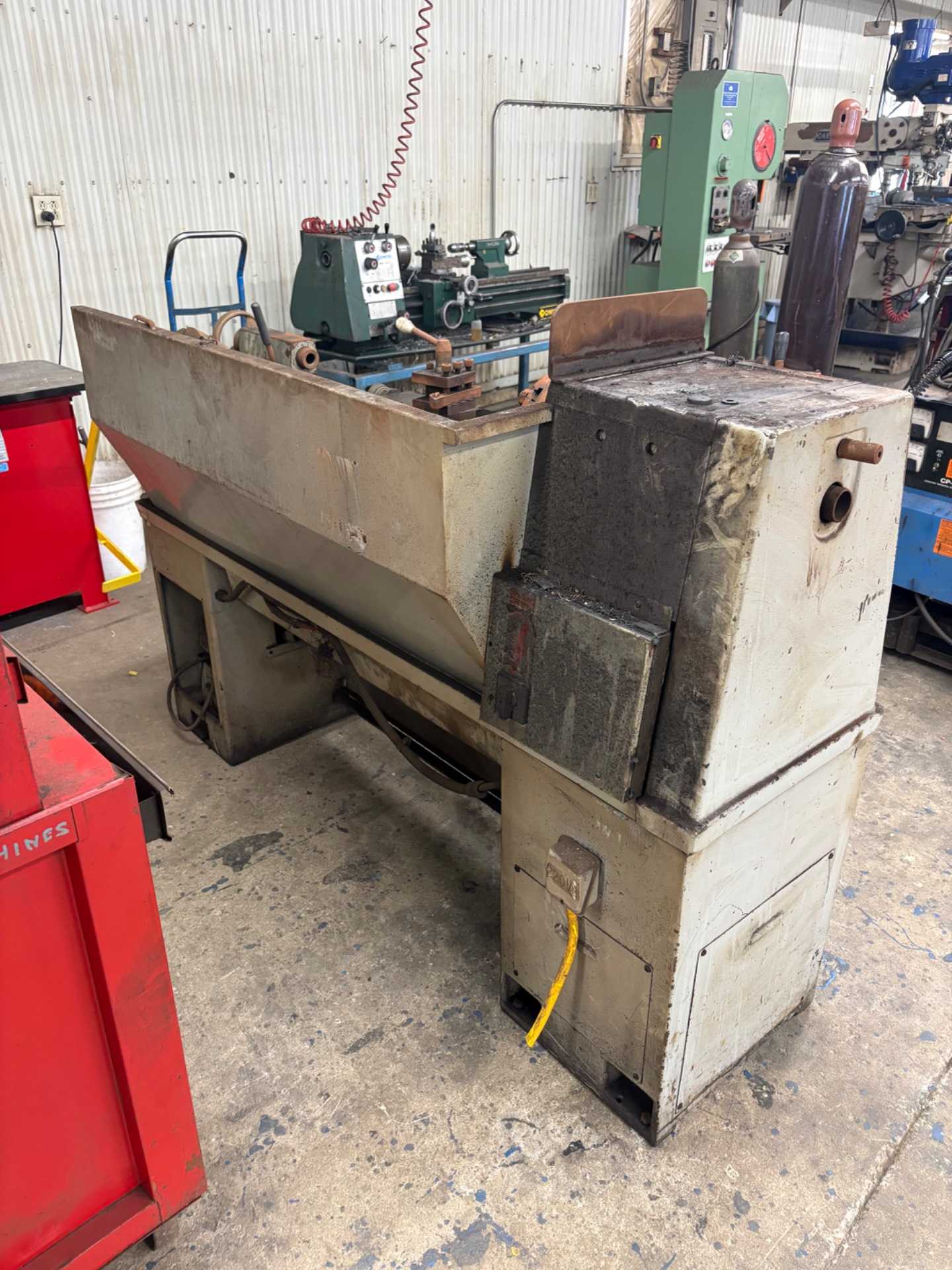 1990 SHARP 1440 MANUAL LATHE, 14IN SWING, 40IN CC, 3HP, 1.5IN BORE, 220/440V - MANUAL LATHES