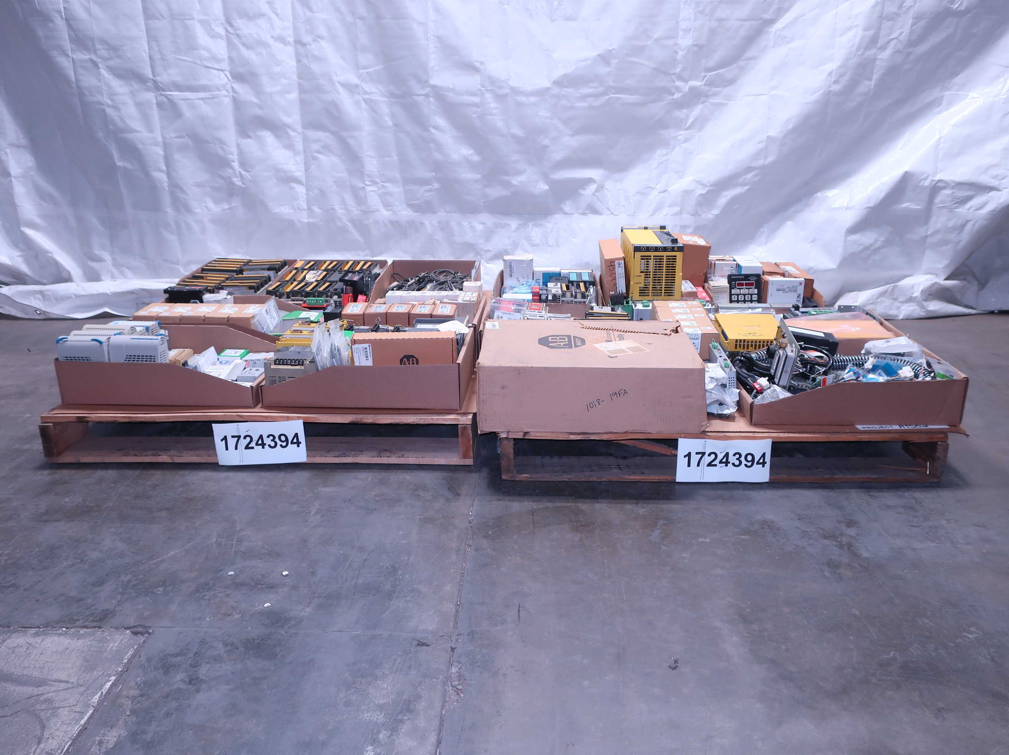 SKU 1724394 - 2 PALLETS OF ASSORTED AUTOMATION AND CONTROLS - AUTOMATION & CONTROLS