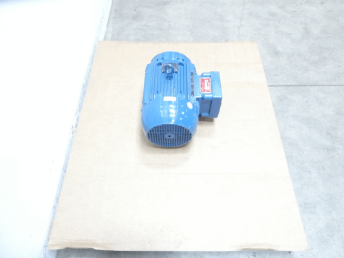 SKU 1063919 - WEG 00736XT3E213TC W21X MOTOR 213TC 215TC 3PH 7.5HP 3535RPM 230/460V-AC - AC MOTOR
