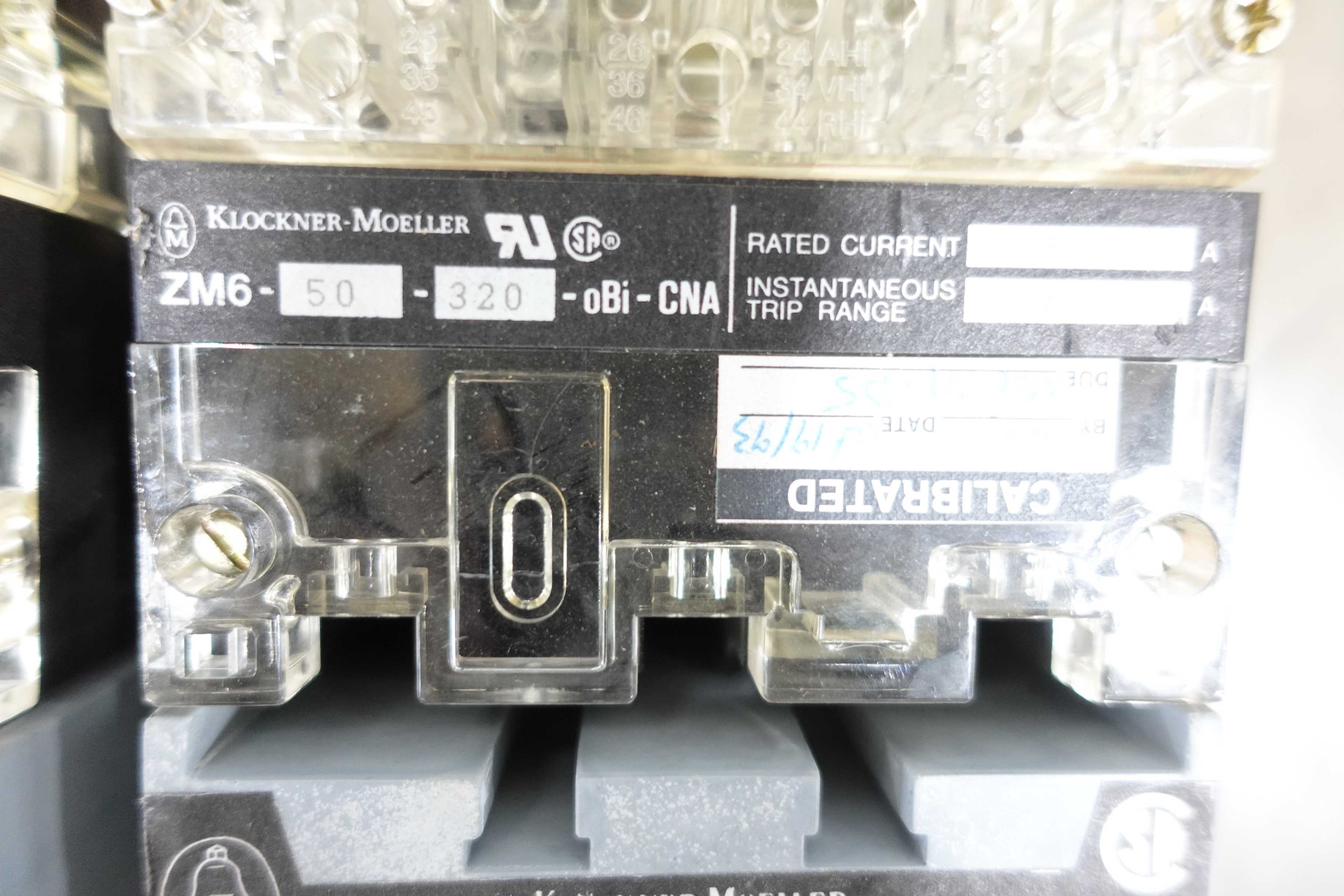 SKU 1079605 - 2 PALLETS OF ASSORTED CIRCUIT BREAKERS - CIRCUIT BREAKERS
