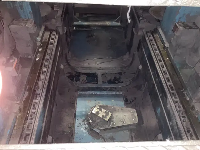 CINCINNATI 220-DCII-6 COMPACTING PRESS - undefined