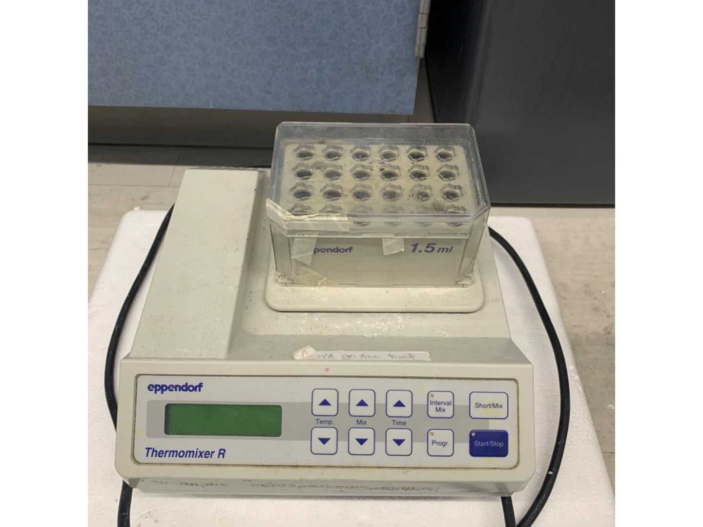 EPPENDORF R MIXER THERMOMIXER - LAB EQUIPMENT