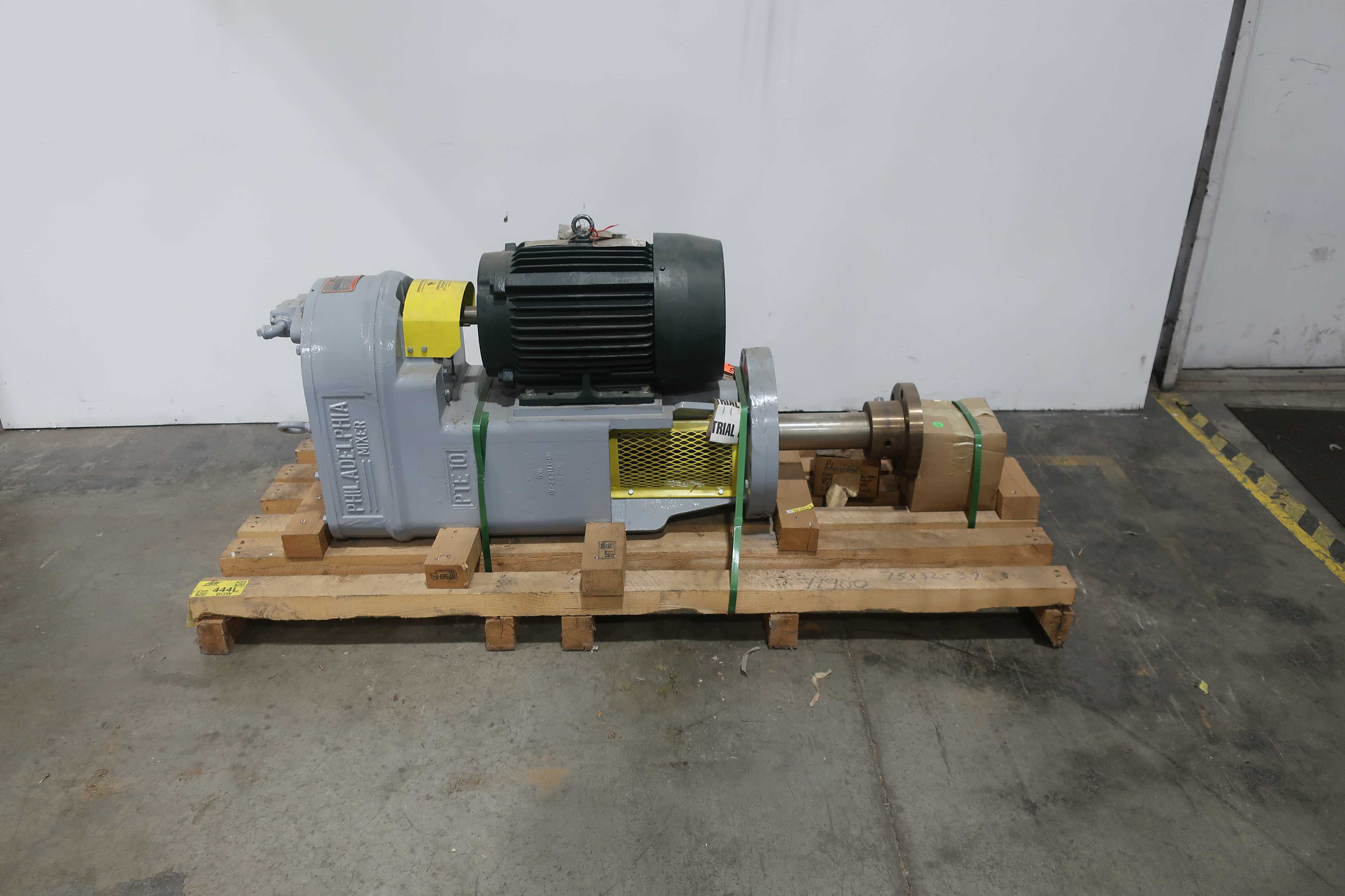 PHILADELPHIA MIXING SOLUTIONS PTER-10 15HP 20.8:1 MIXER - MIXING EQUIPMENT